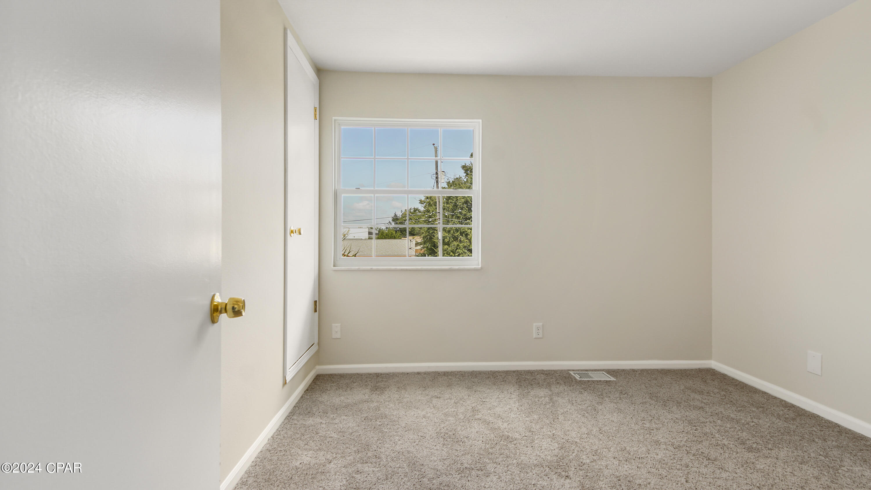 Image 33 For 3911 21st Place