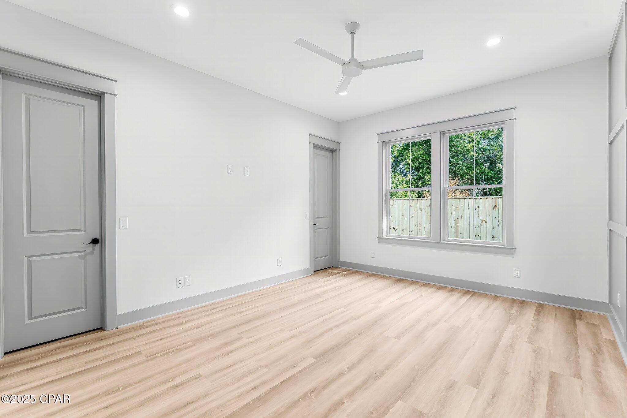 Image 18 For 624 Dolphin Drive