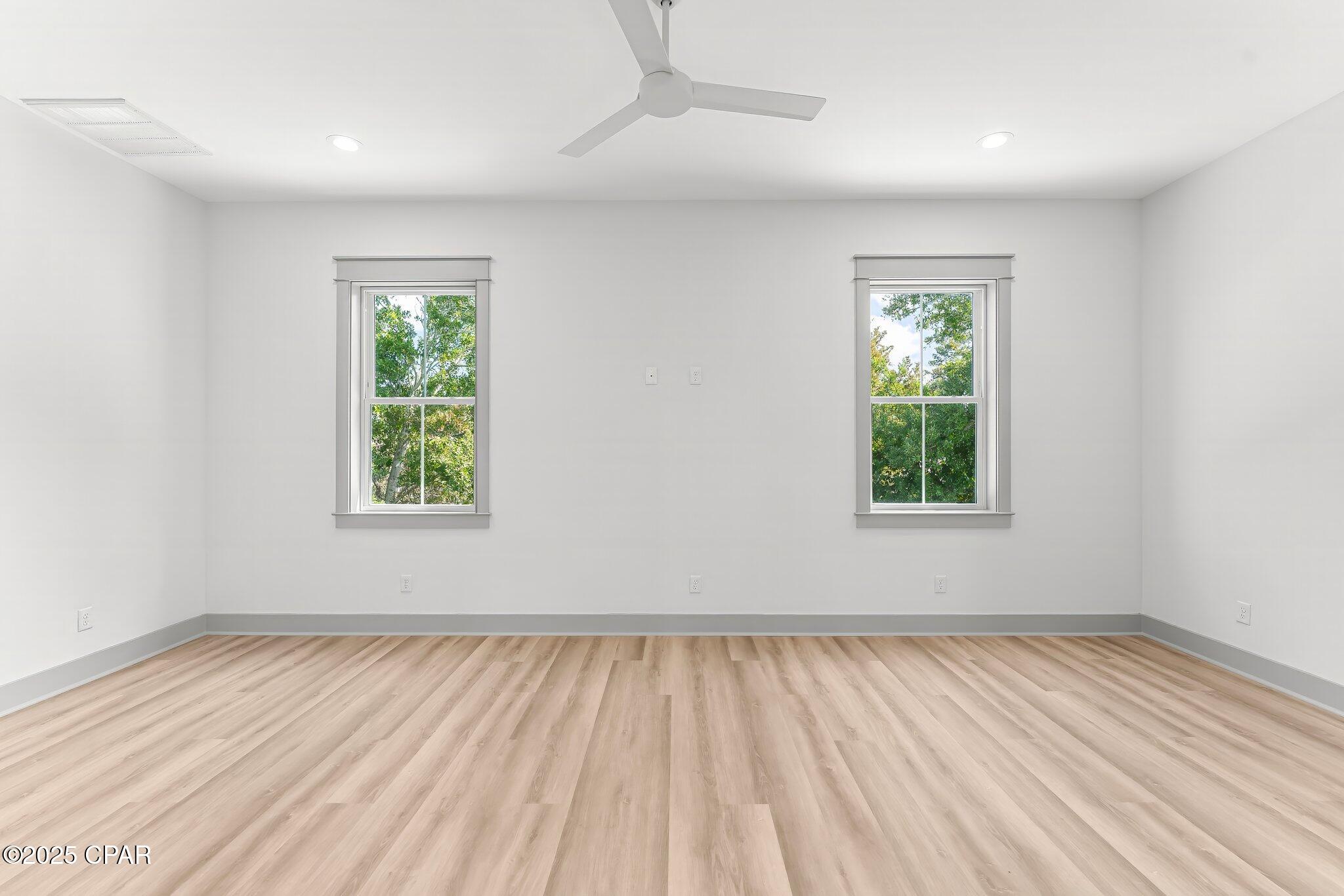 Image 26 For 624 Dolphin Drive