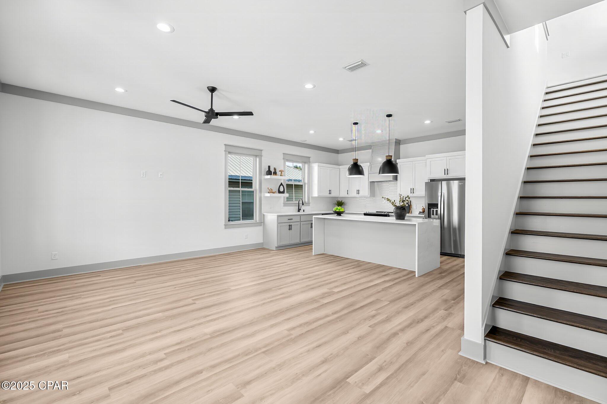 Image 5 For 624 Dolphin Drive