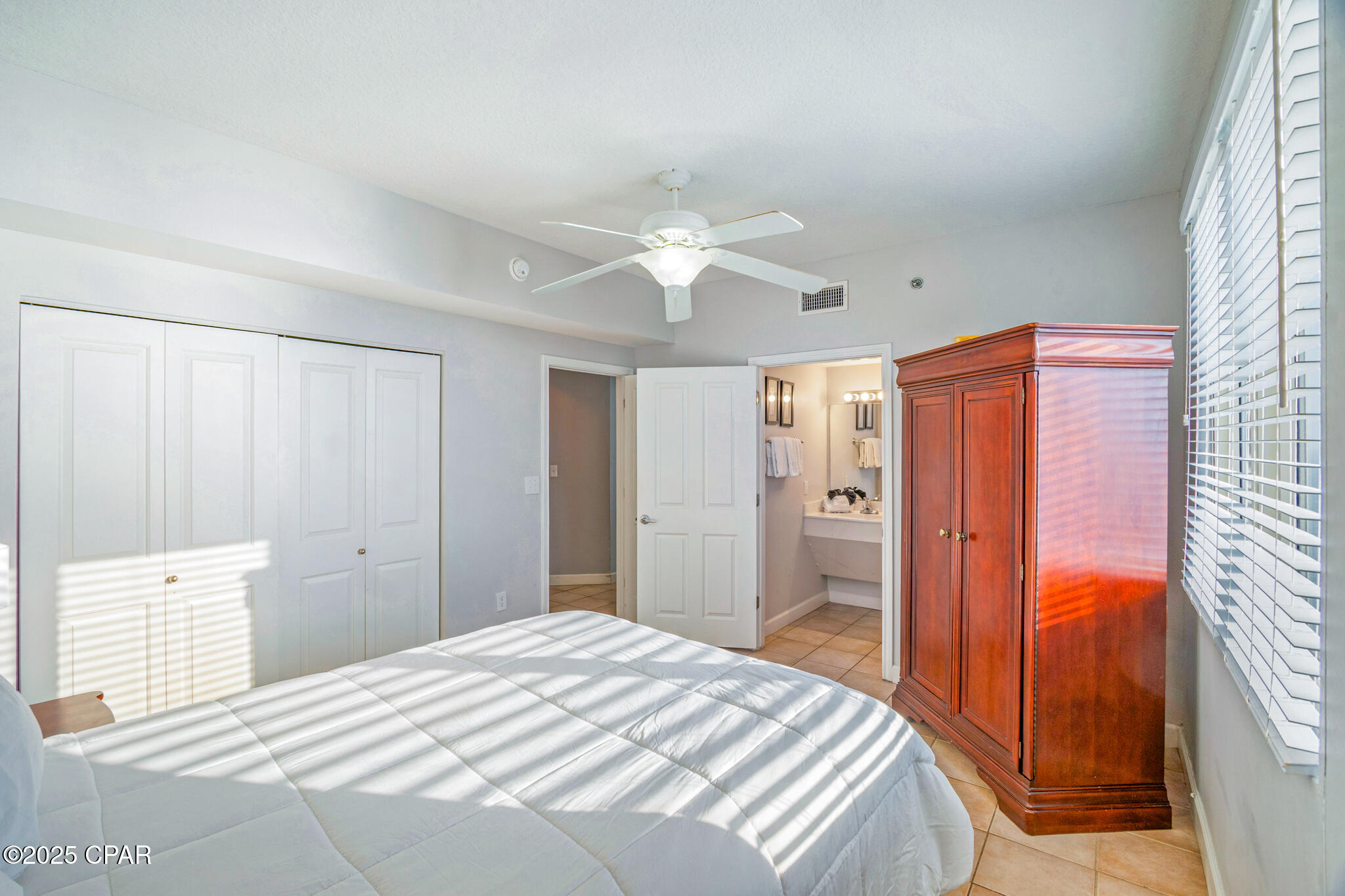 Image 24 For 9900 Thomas Drive 2101