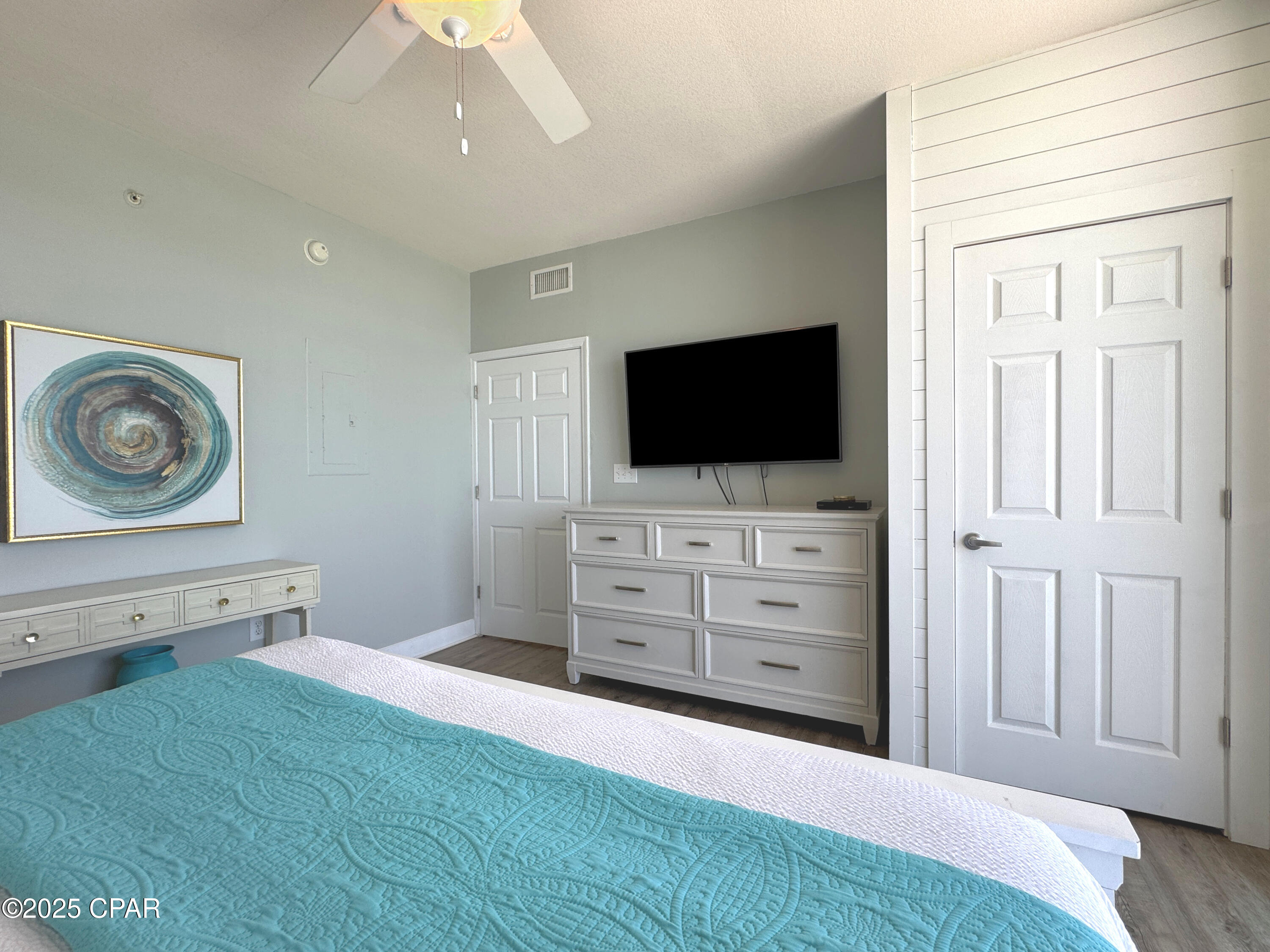 Image 8 For 16819 Front Beach Road 815