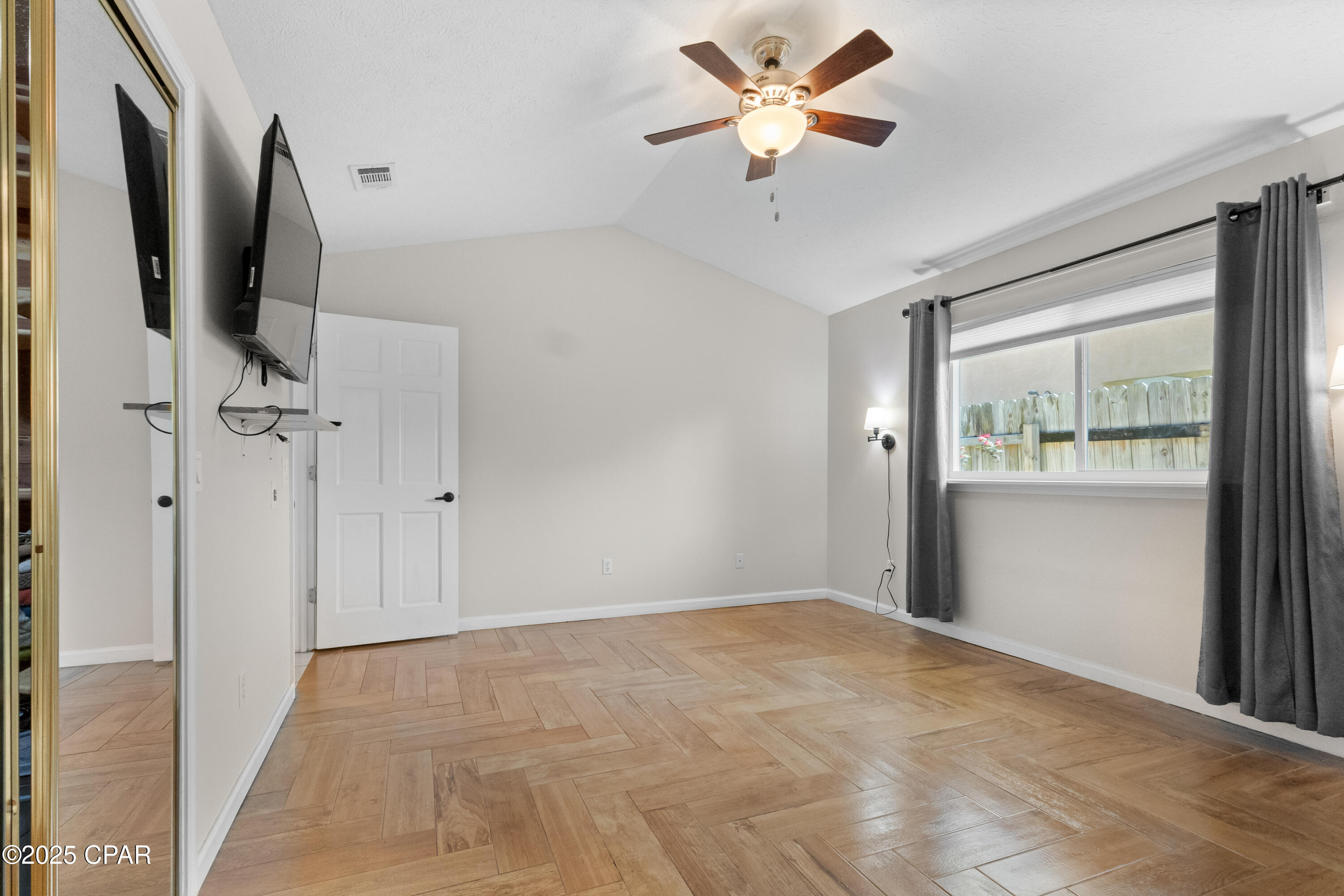 Image 16 For 8231 Lagoon Drive