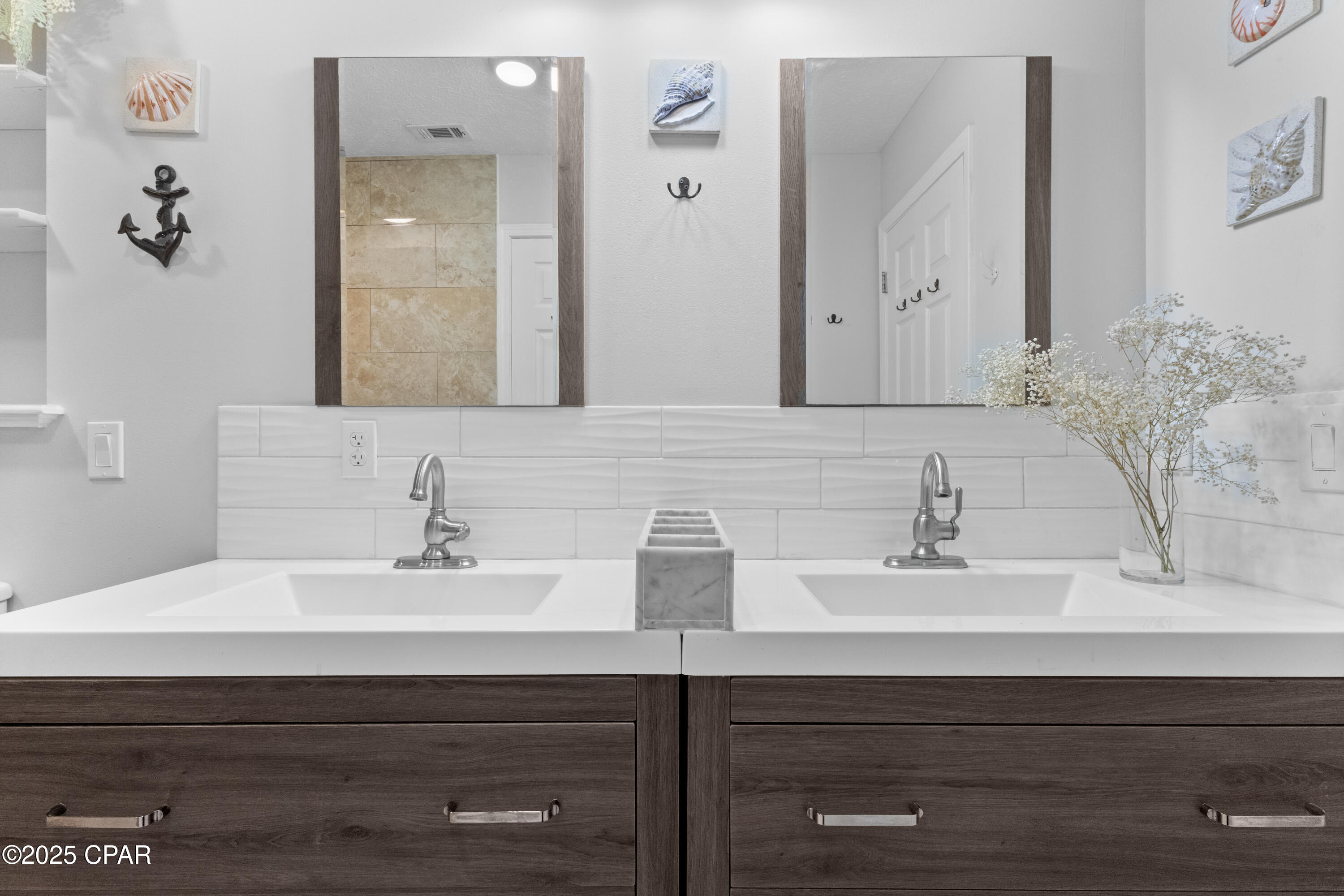 Image 18 For 8231 Lagoon Drive