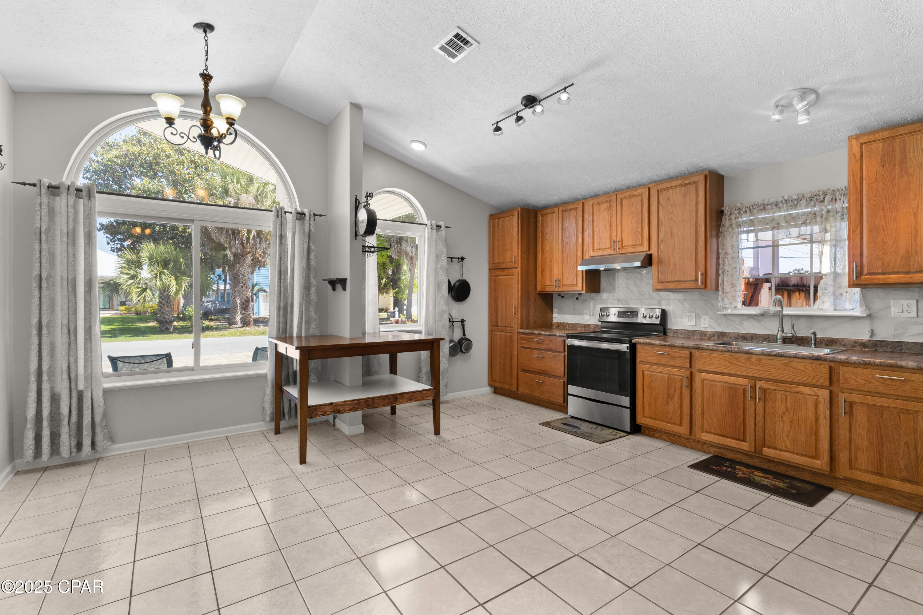 Image 8 For 8231 Lagoon Drive