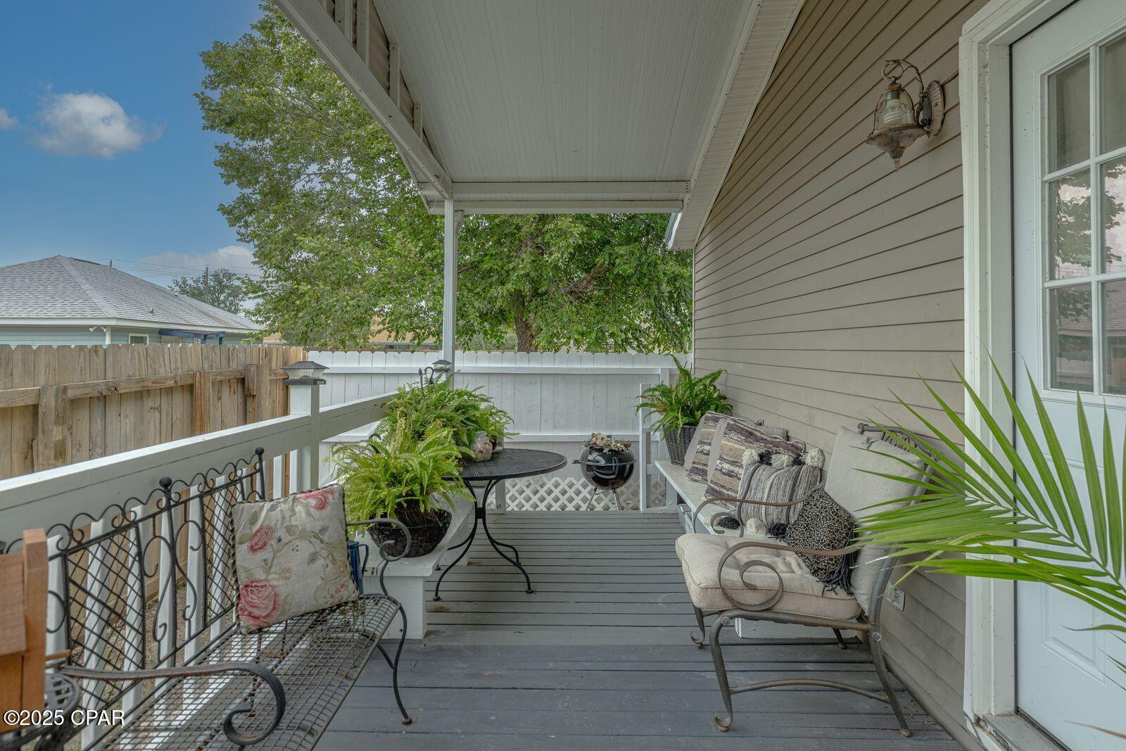 Image 3 For 230 Viola Avenue