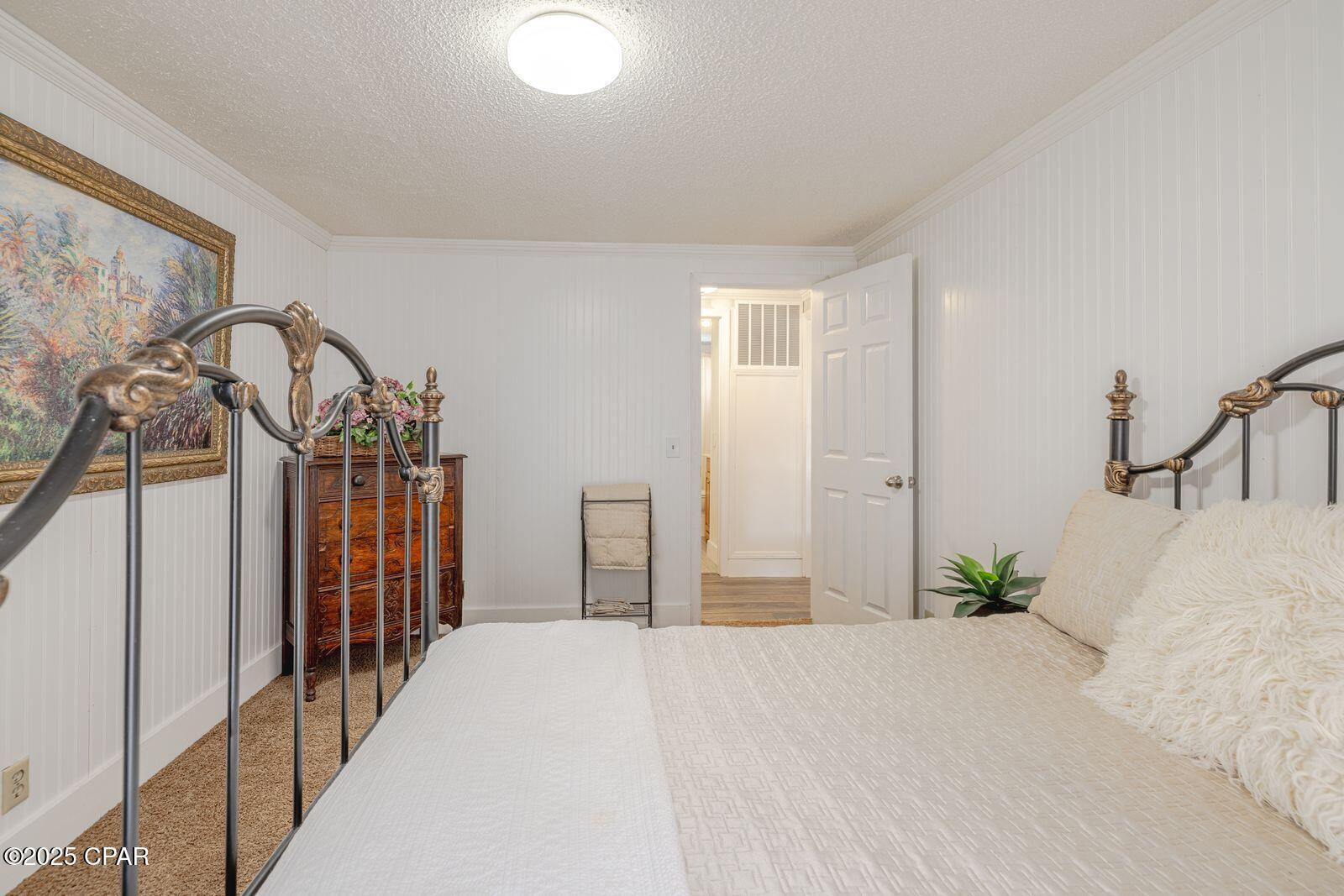 Image 36 For 230 Viola Avenue