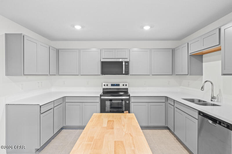 Image 12 For 440 Salt Creek Lane  28