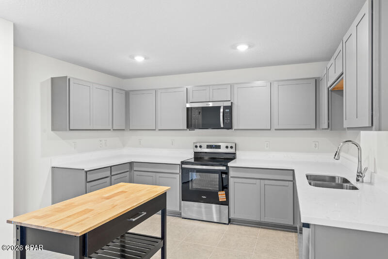 Image 13 For 440 Salt Creek Lane  28