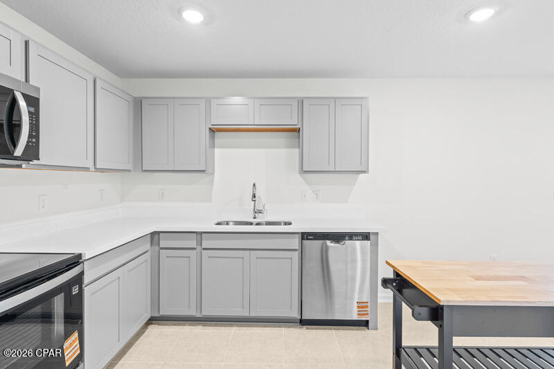 Image 14 For 440 Salt Creek Lane  28