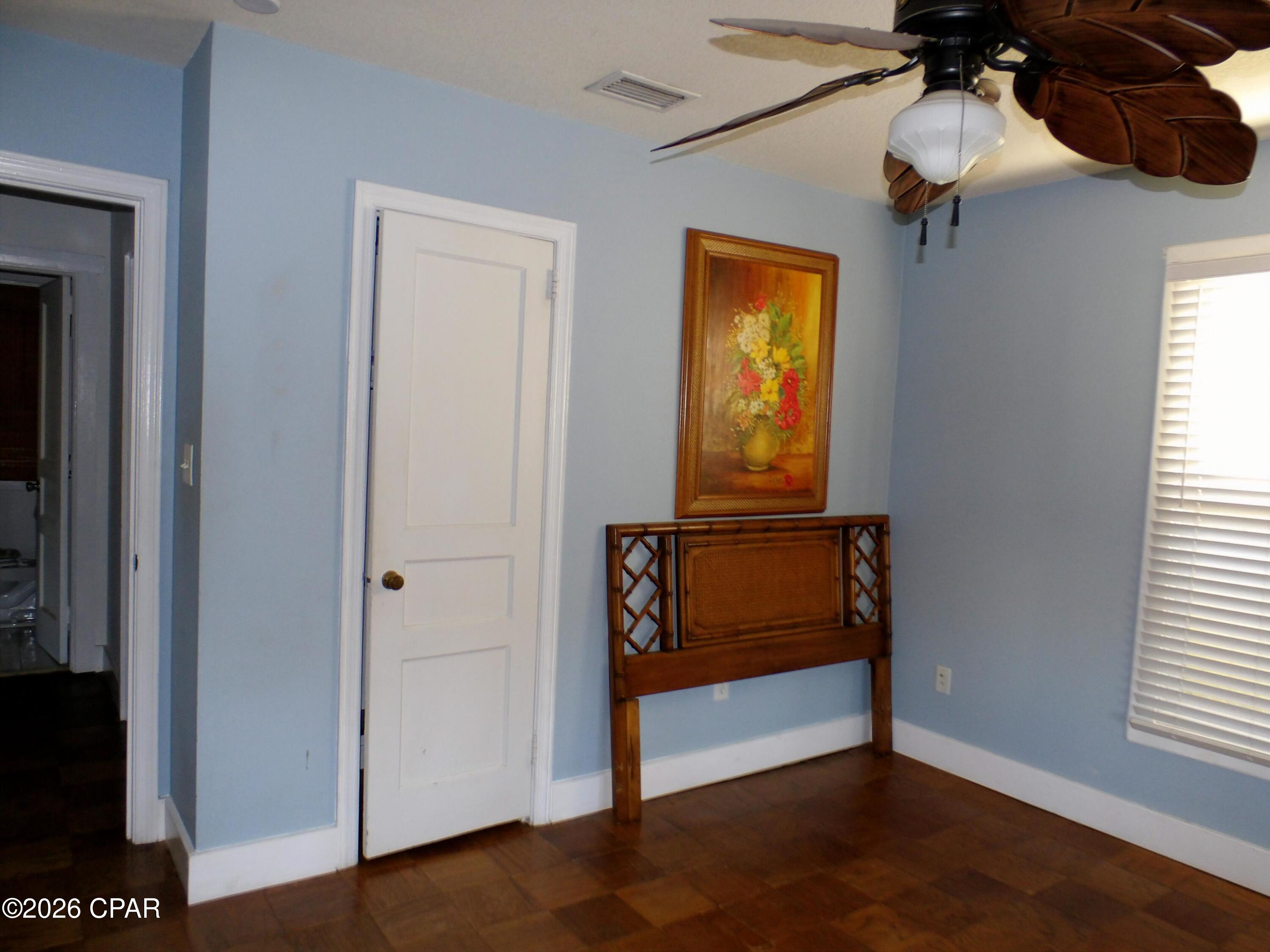 Image 10 For 1002 2nd Court