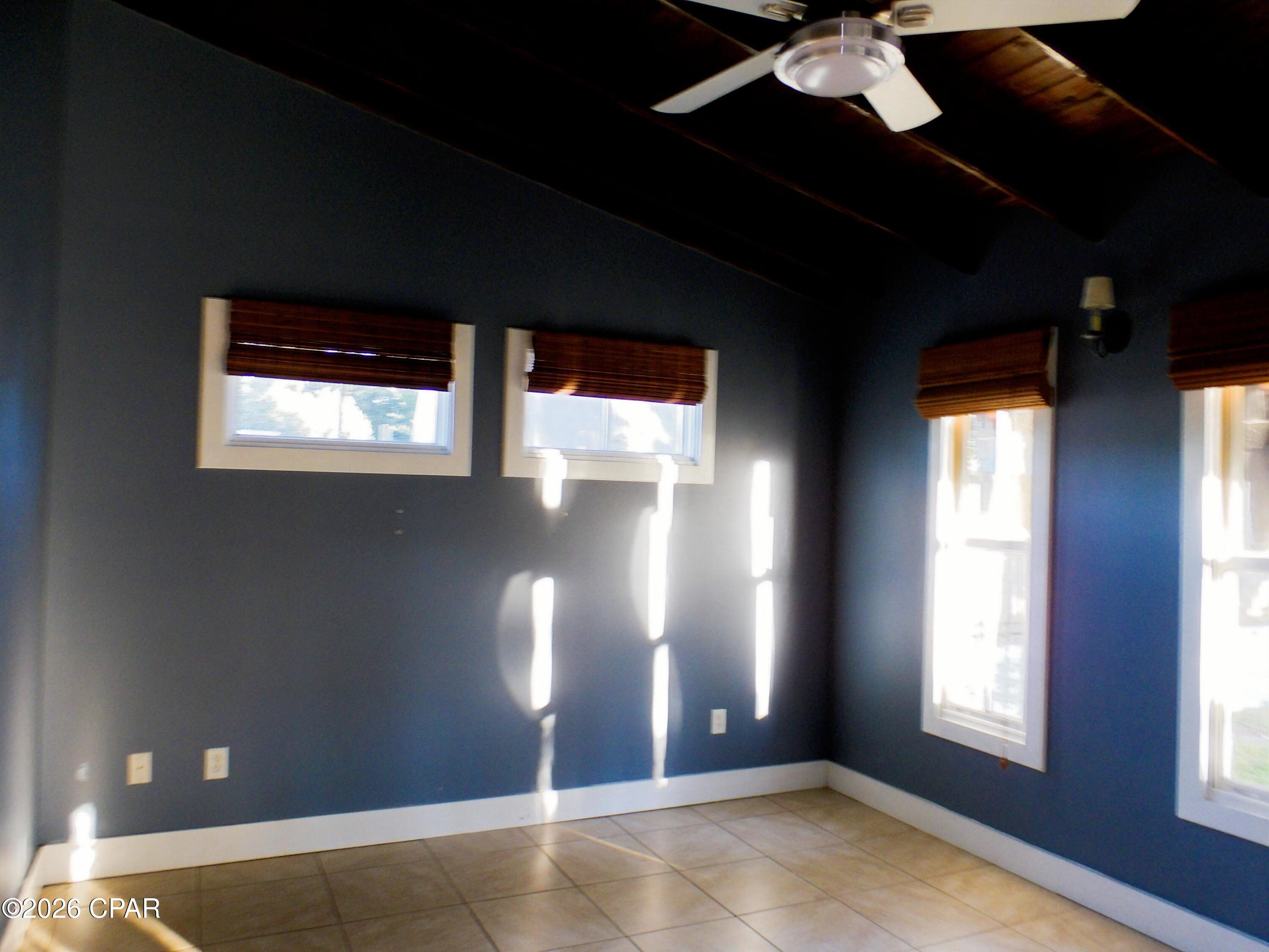 Image 14 For 1002 2nd Court