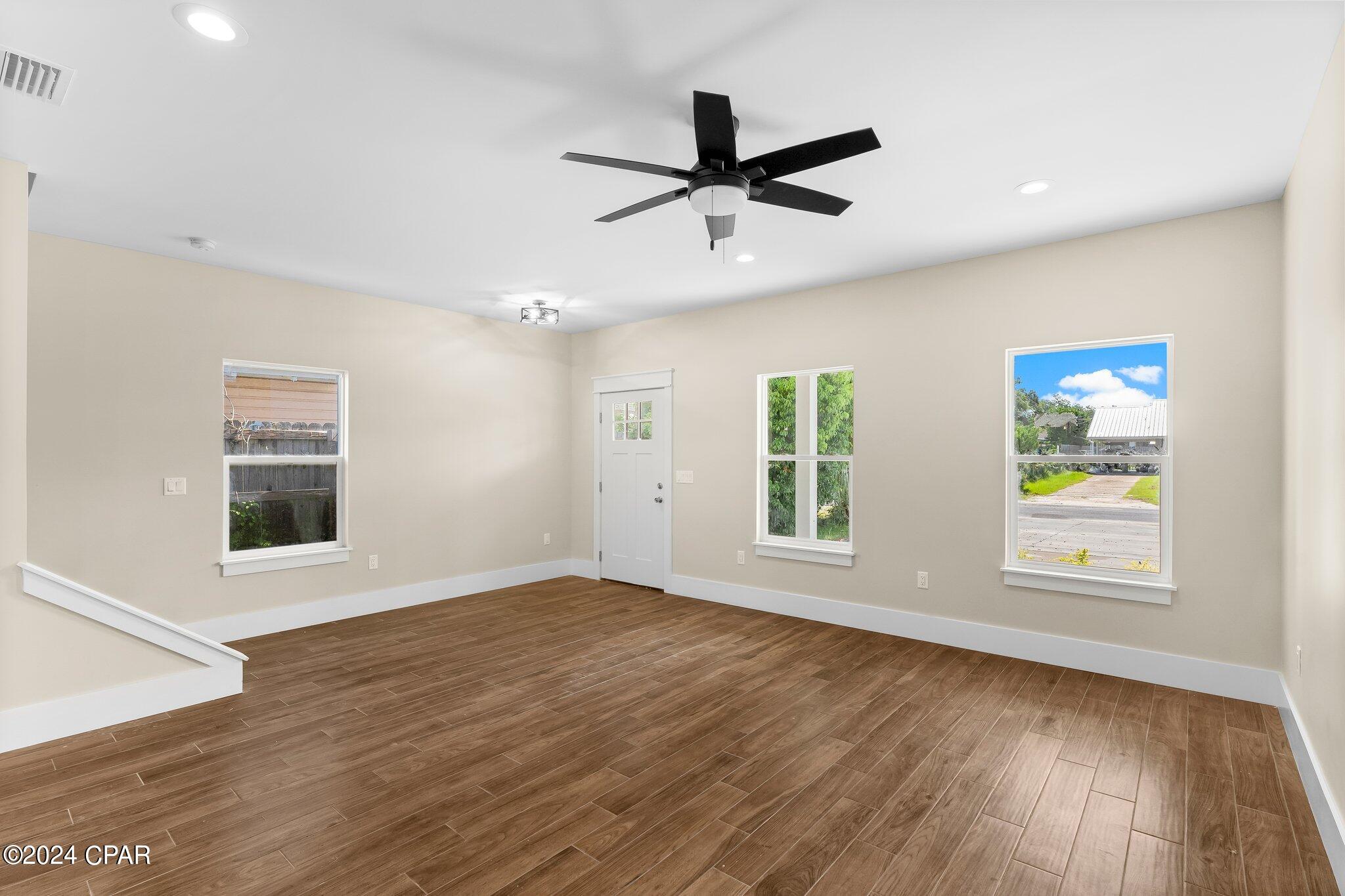 Image 17 For 1413 Chestnut Avenue