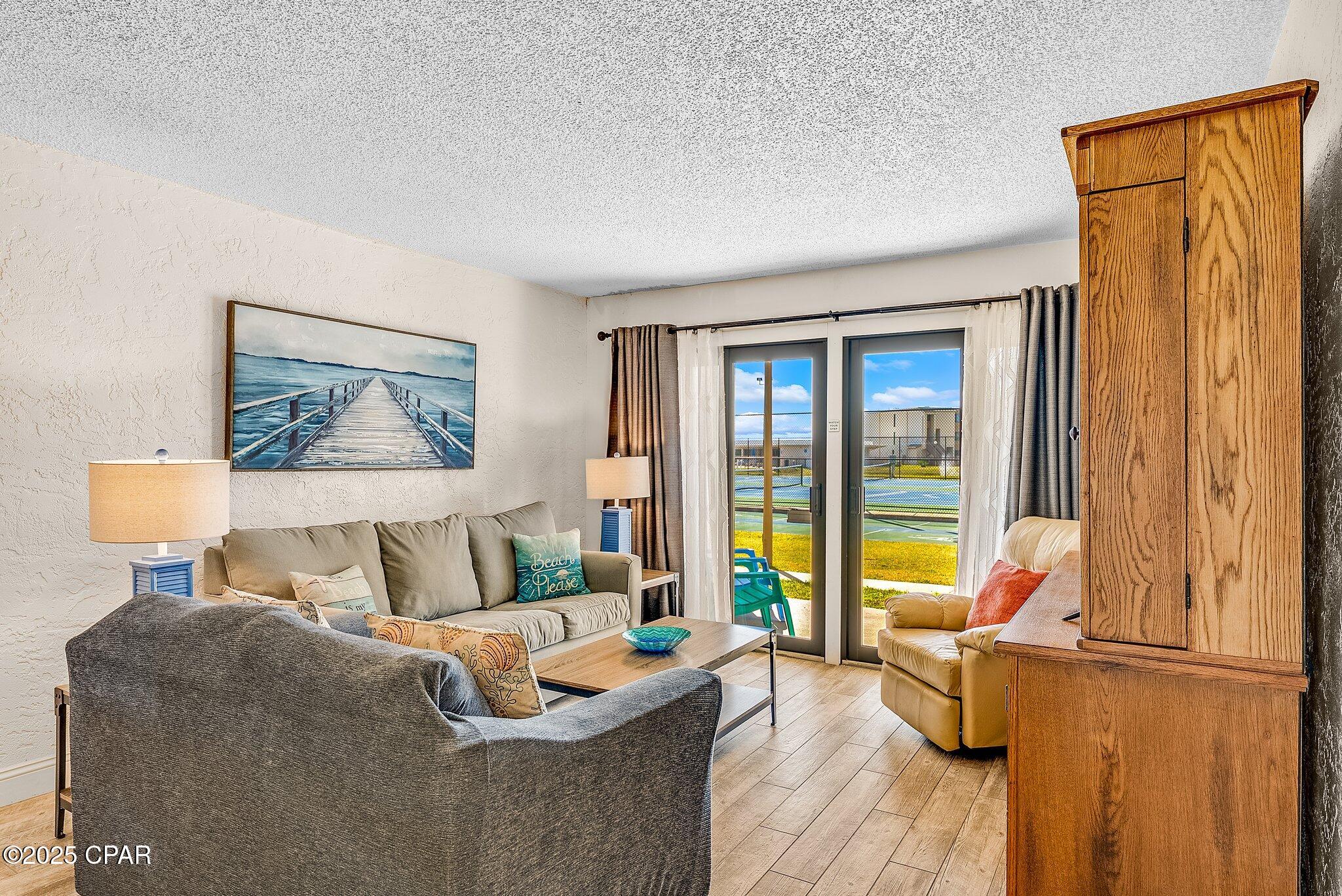 Image 21 For 8727 Thomas Drive C36