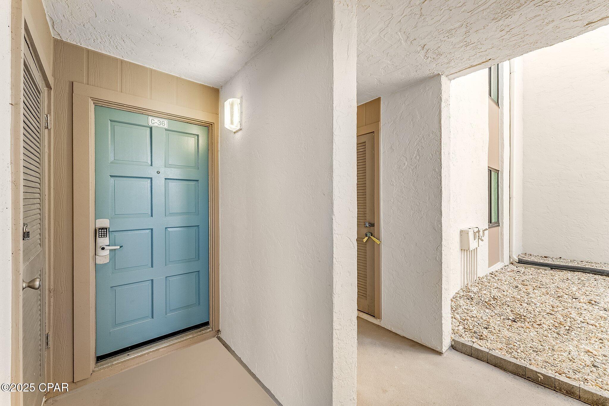 Image 6 For 8727 Thomas Drive C36