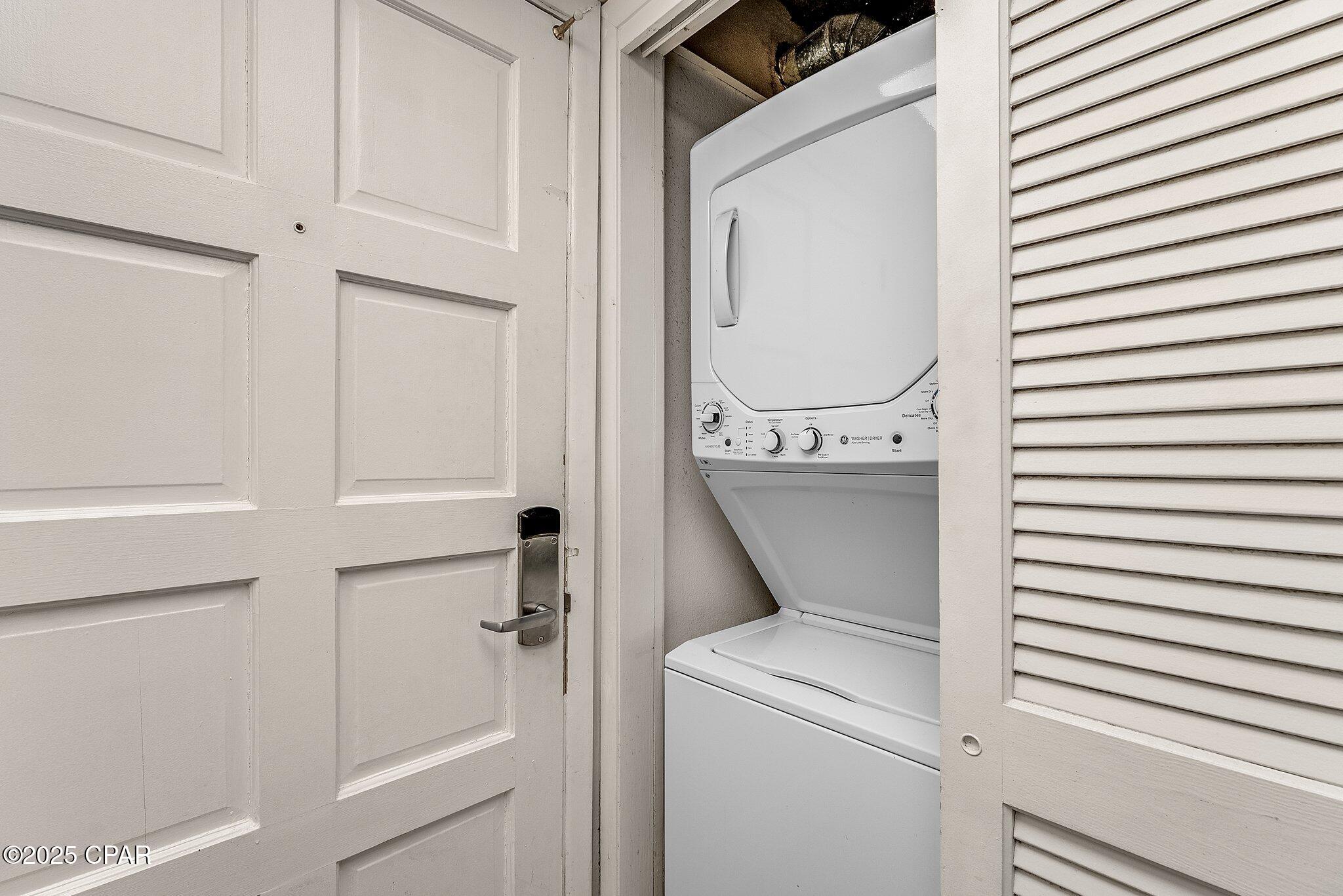 Image 8 For 8727 Thomas Drive C36