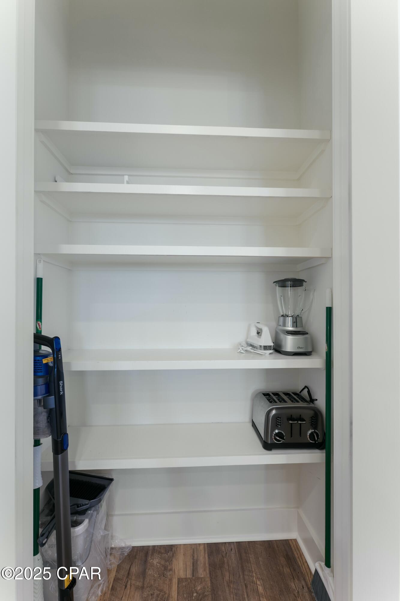 Image 17 For 275 Pinnacle Drive