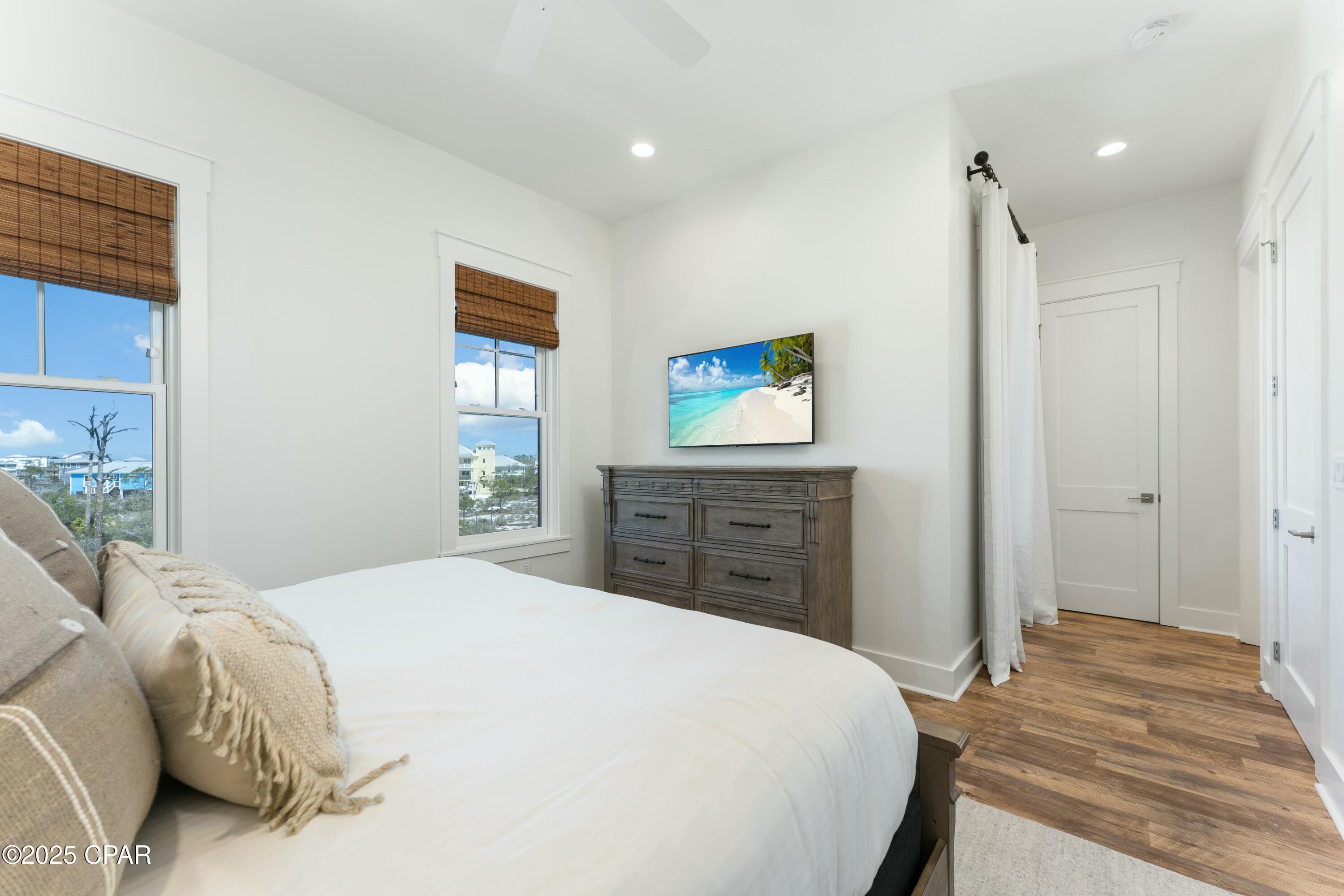 Image 30 For 275 Pinnacle Drive