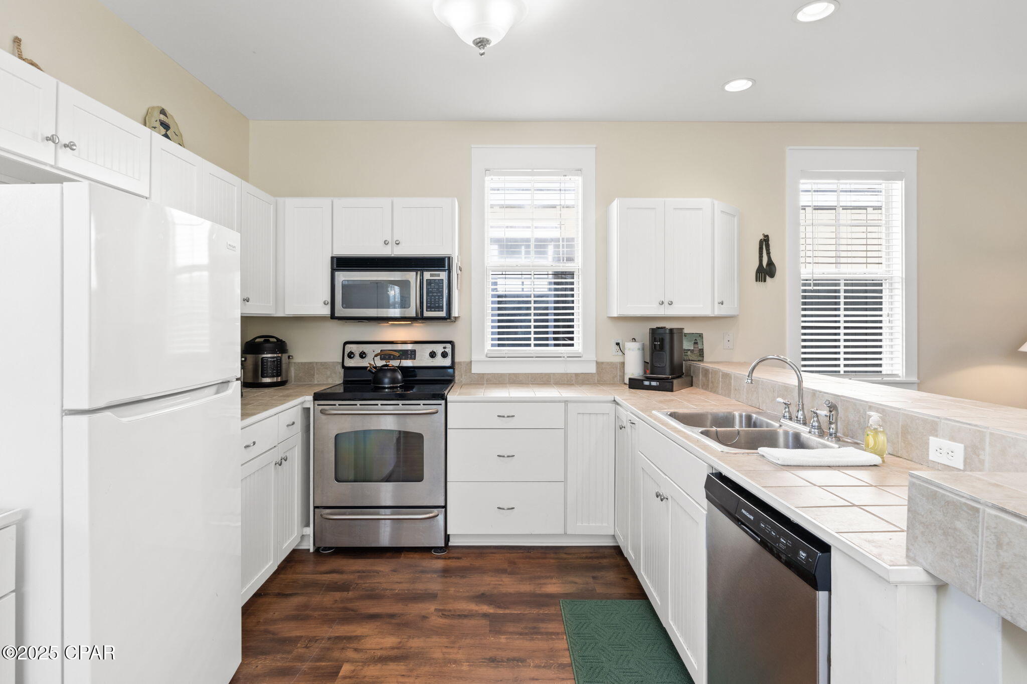 Image 8 For 3050 Highway 98  B30