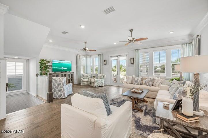 Image 3 For 21 Pleasant Street