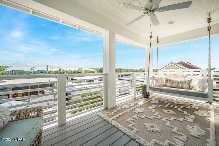 Listing photo id 8 for 21 Pleasant Street