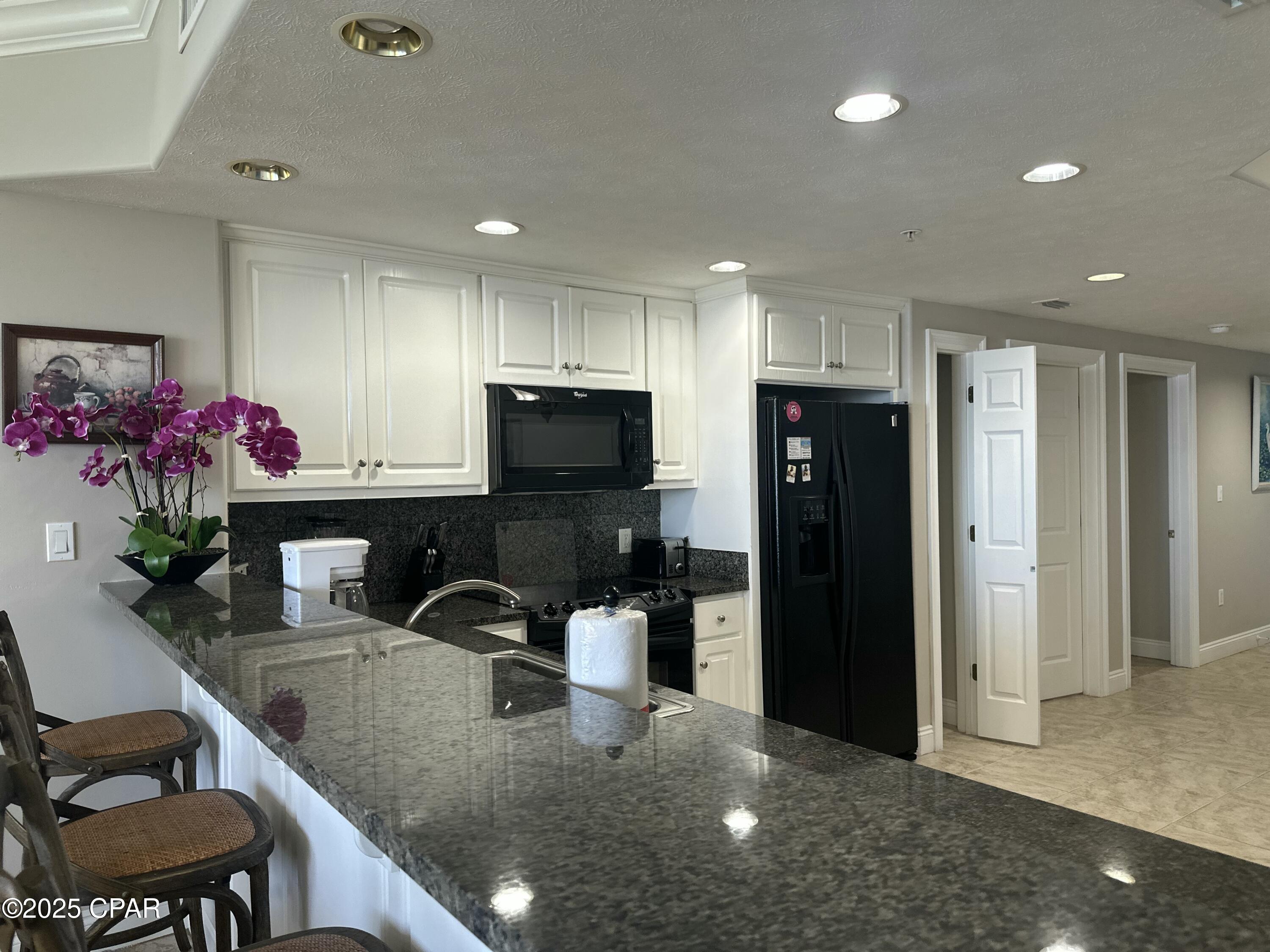 Image 4 For 5004 Thomas Drive 1507