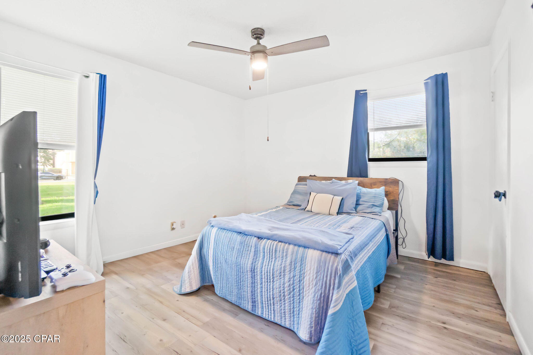 Image 9 For 1282 Holley Avenue