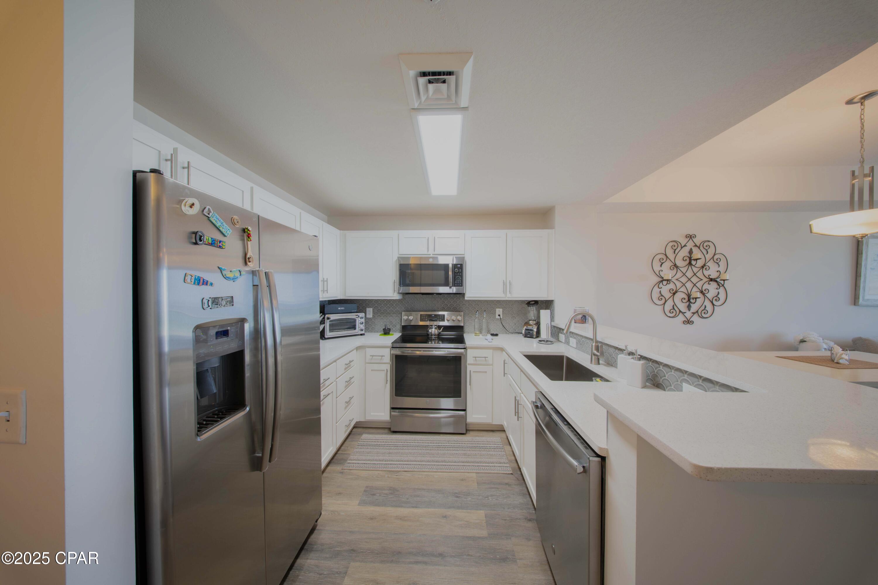 Image 13 For 15928 Front Beach Road 32011