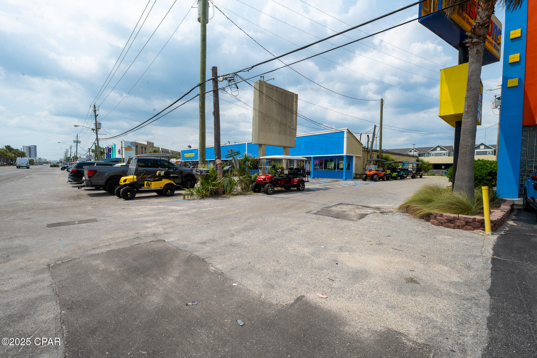 Listing photo id 10 for 11832 Front Beach Road