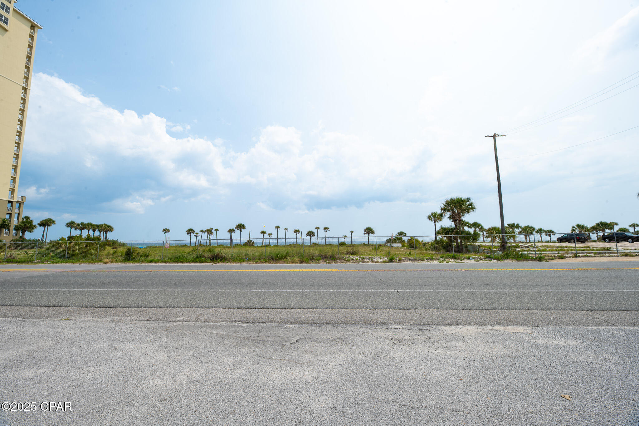 Listing photo id 15 for 11832 Front Beach Road