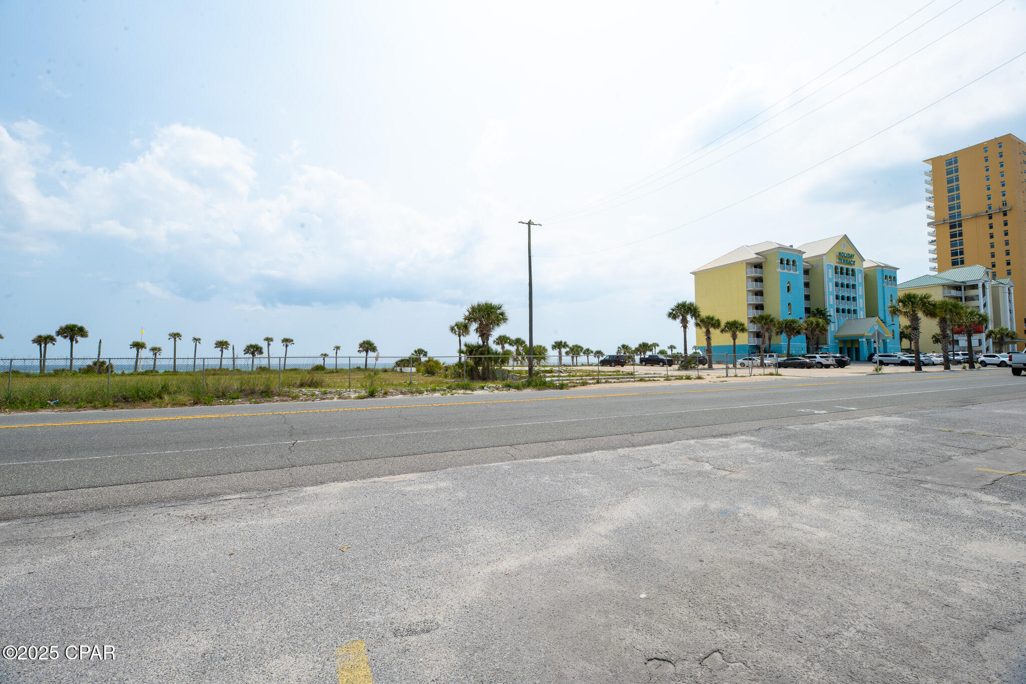 Listing photo id 16 for 11832 Front Beach Road