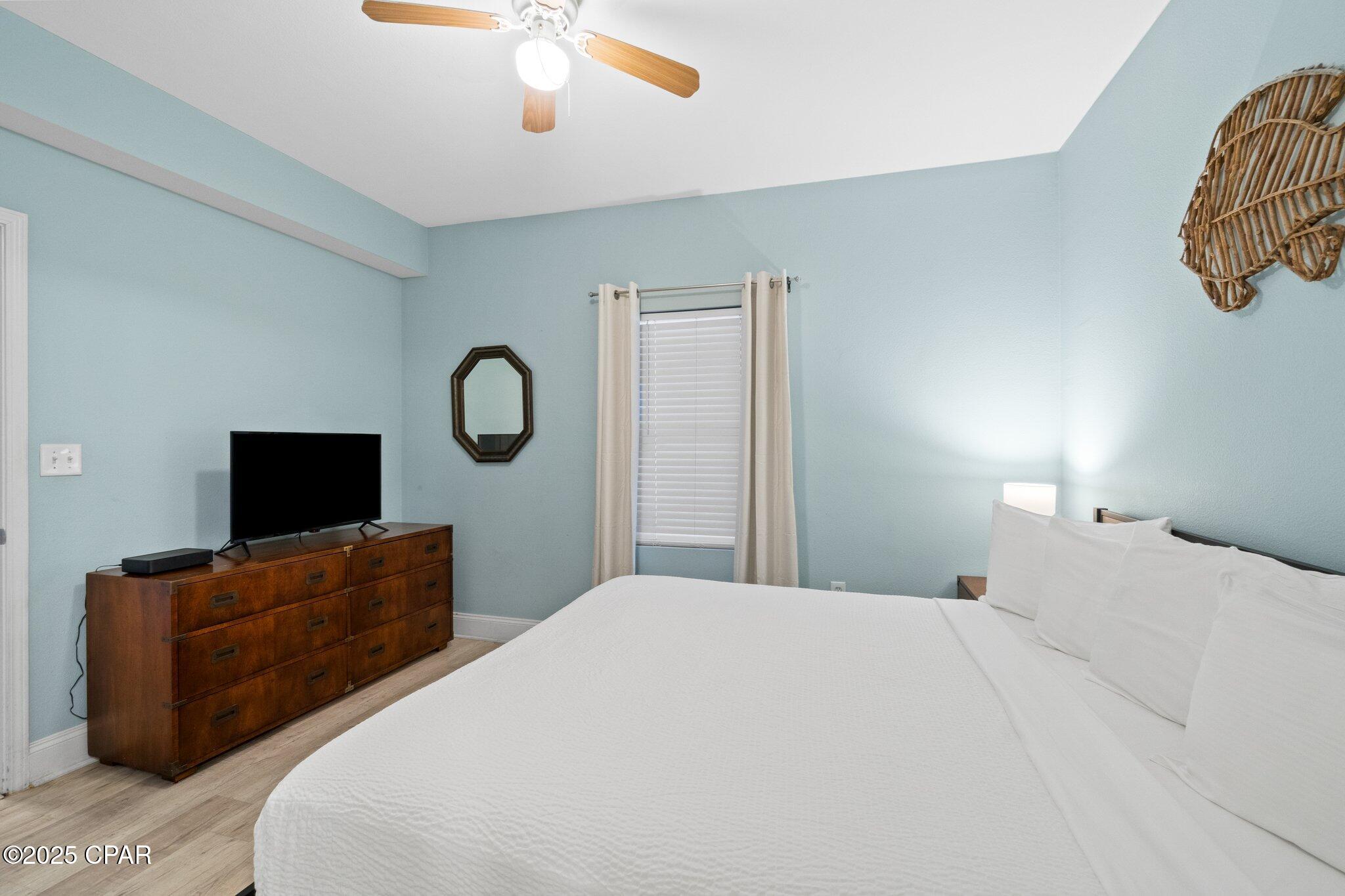 Image 4 For 9902 Thomas Drive 135