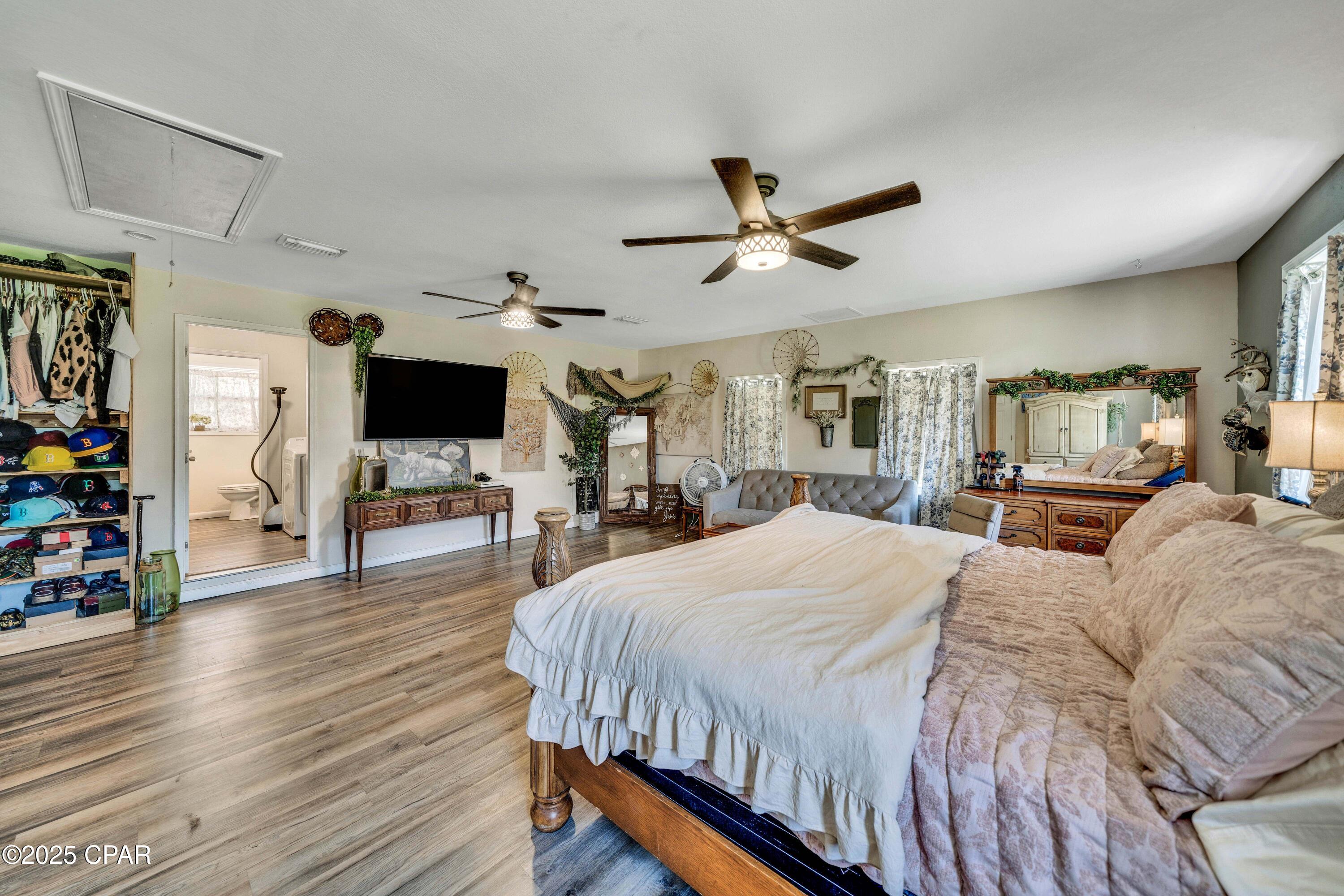 Image 14 For 1026 Harvard Boulevard