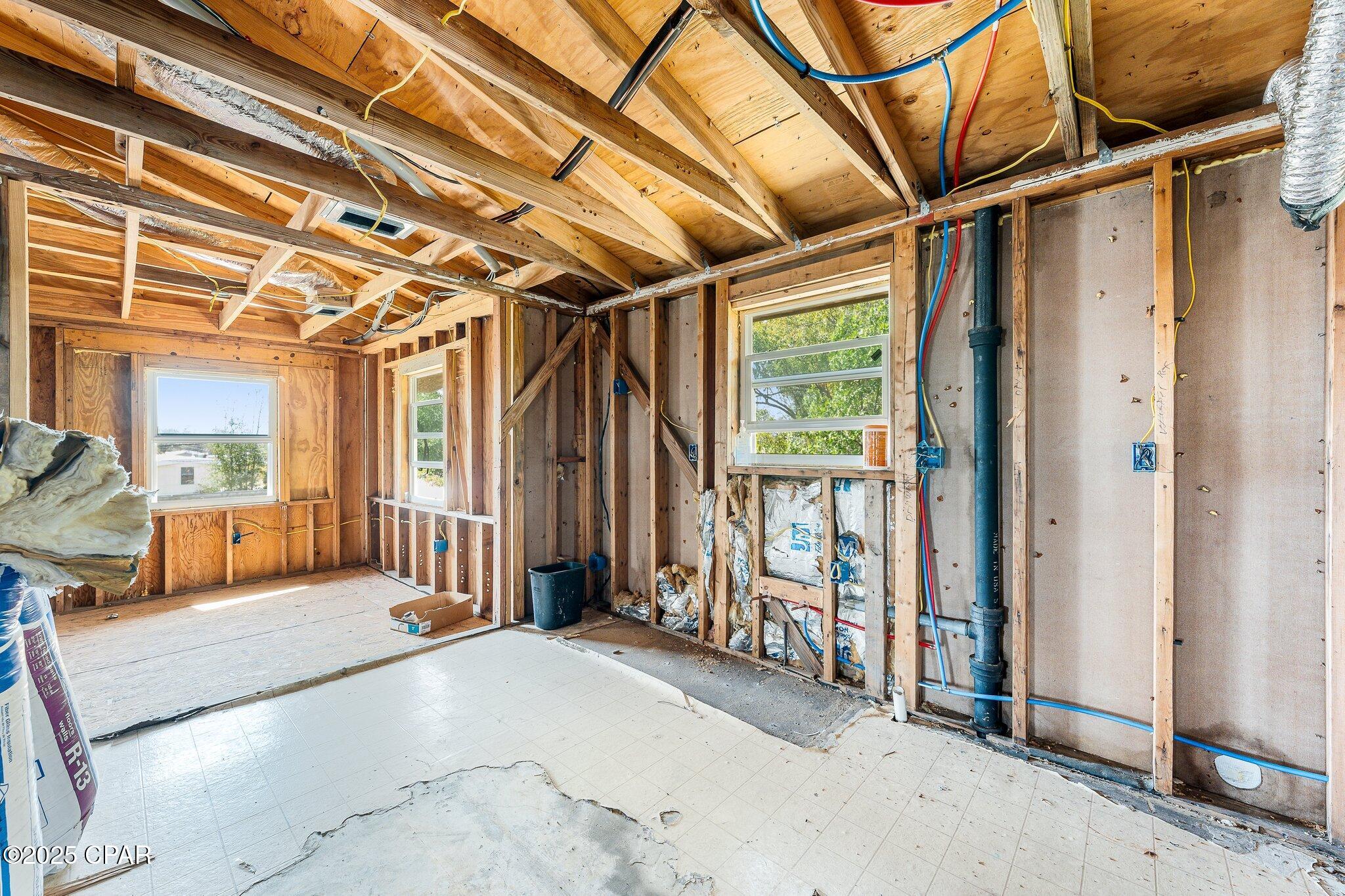 Image 15 For 819 Russ Lake Drive