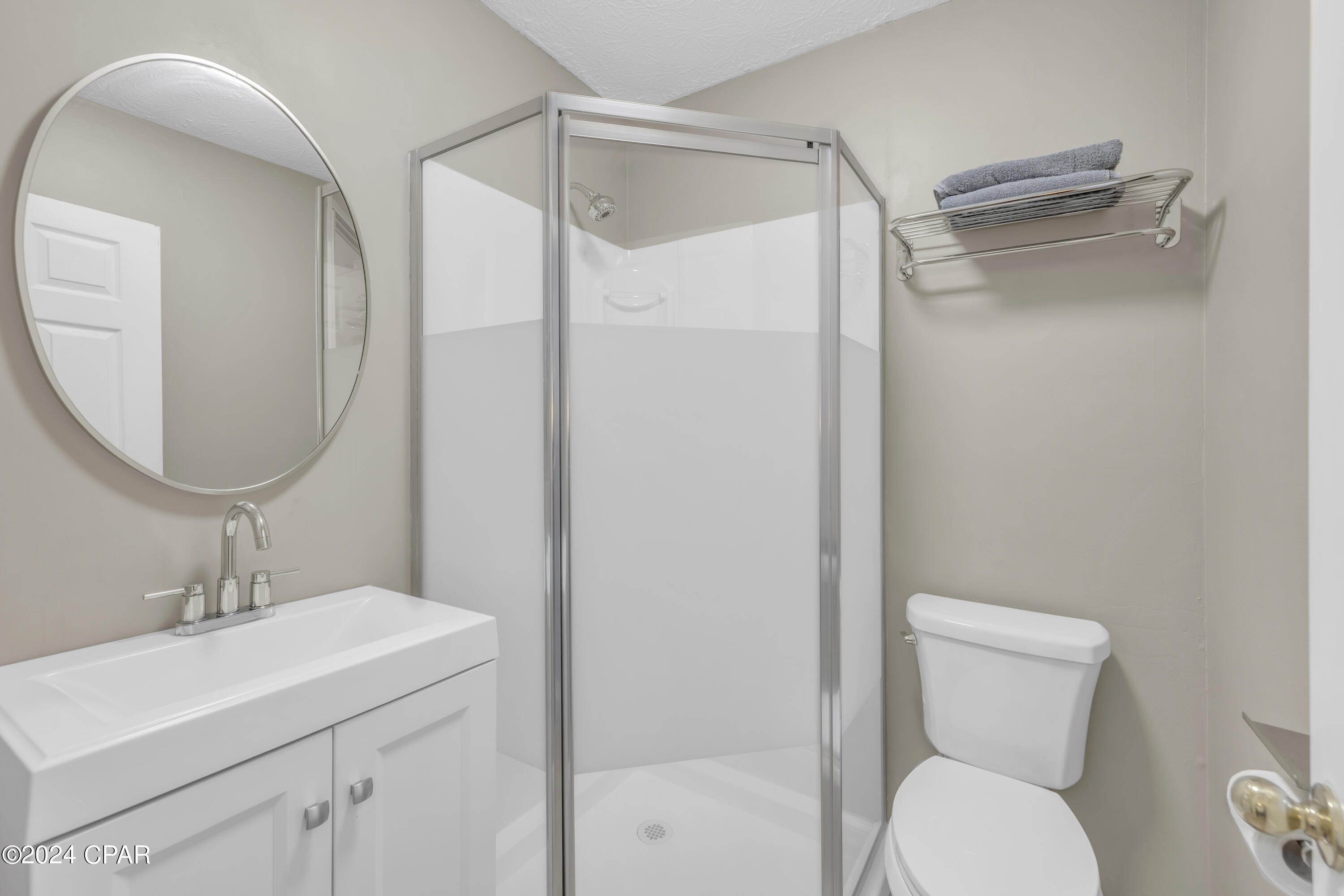 Image 21 For 137 Leslie Lane