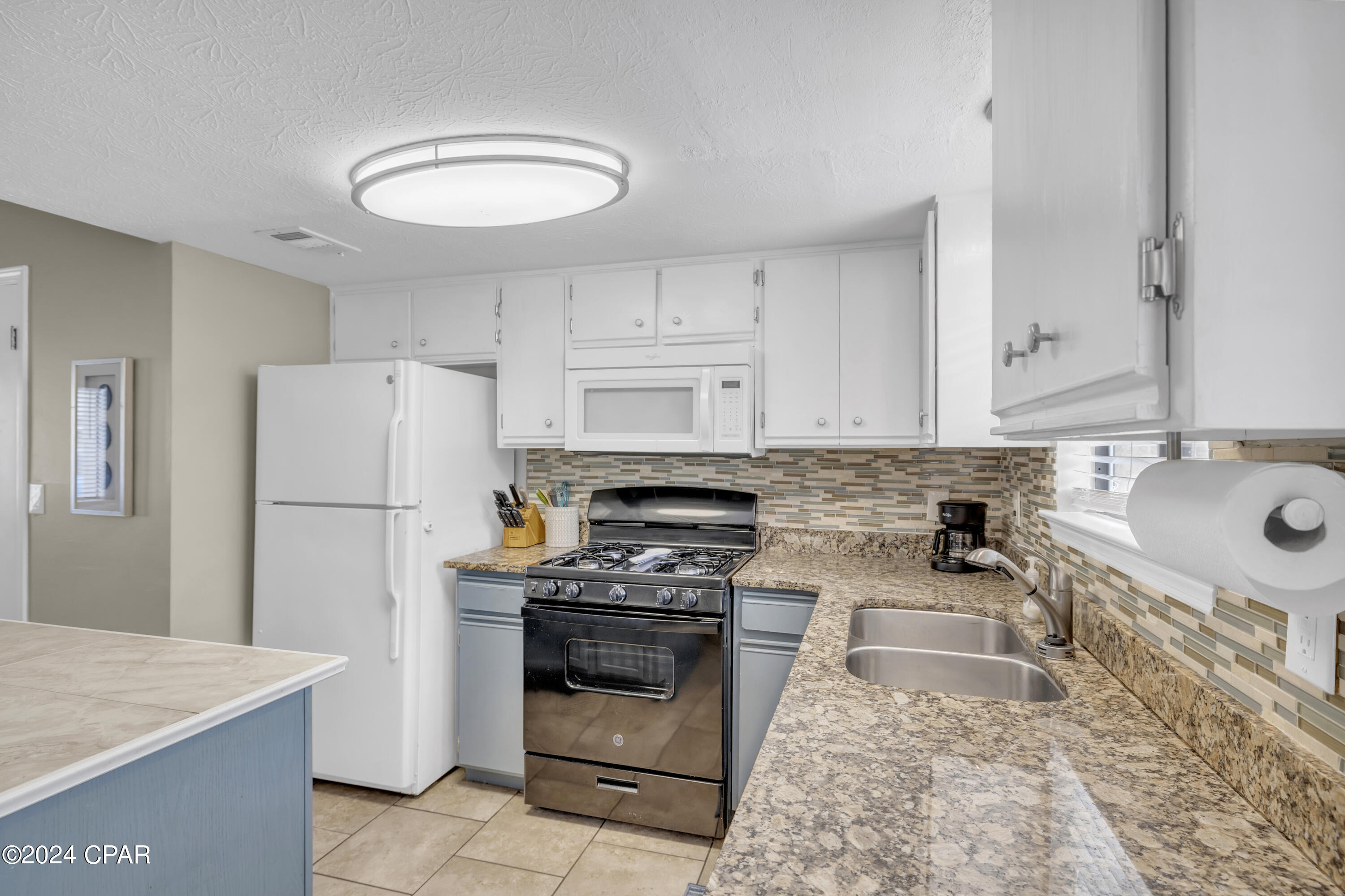 Image 6 For 137 Leslie Lane