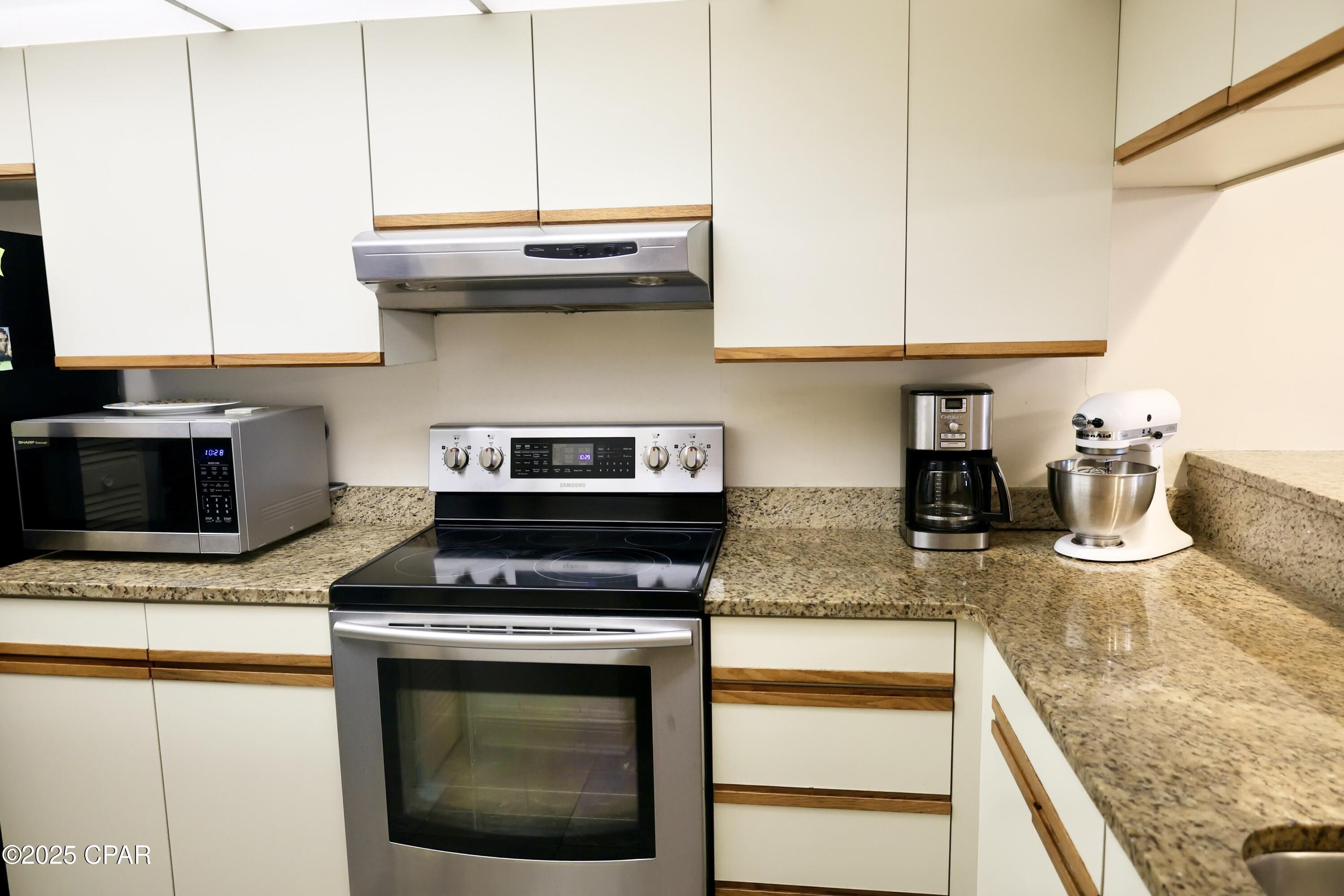 Image 21 For 520 Richard Jackson Boulevard 2711