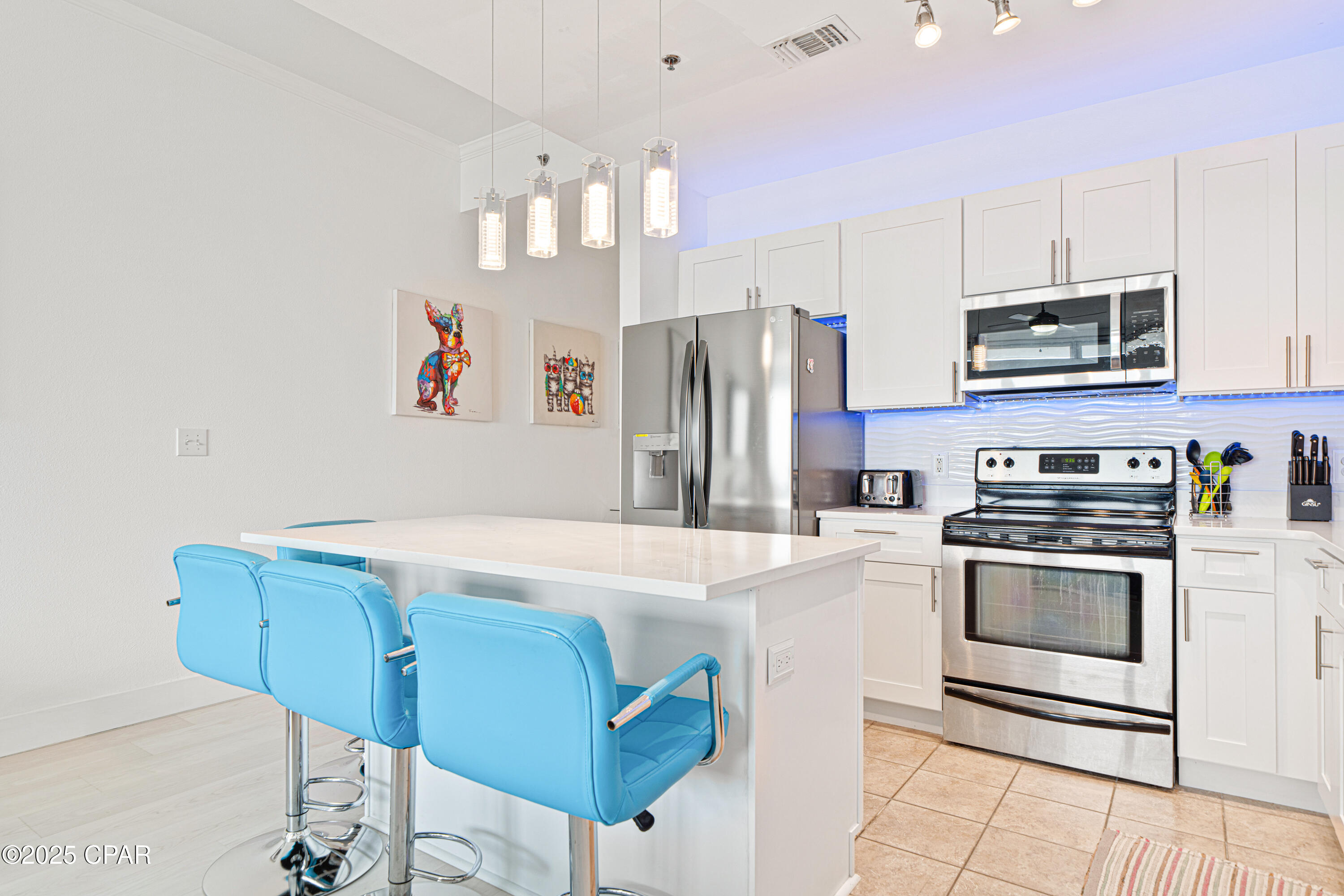 Image 10 For 9902 Thomas Drive 2028