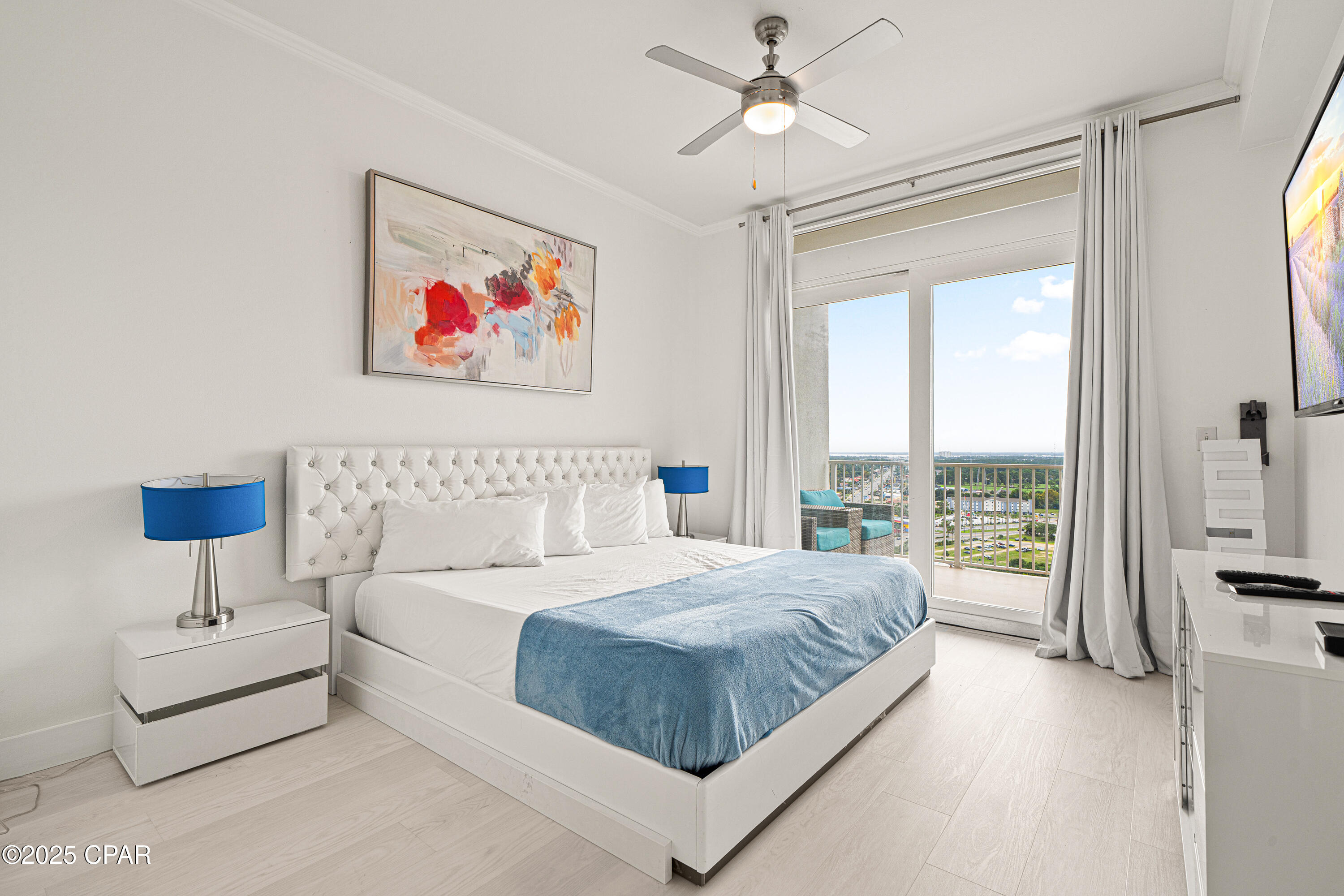 Image 14 For 9902 Thomas Drive 2028