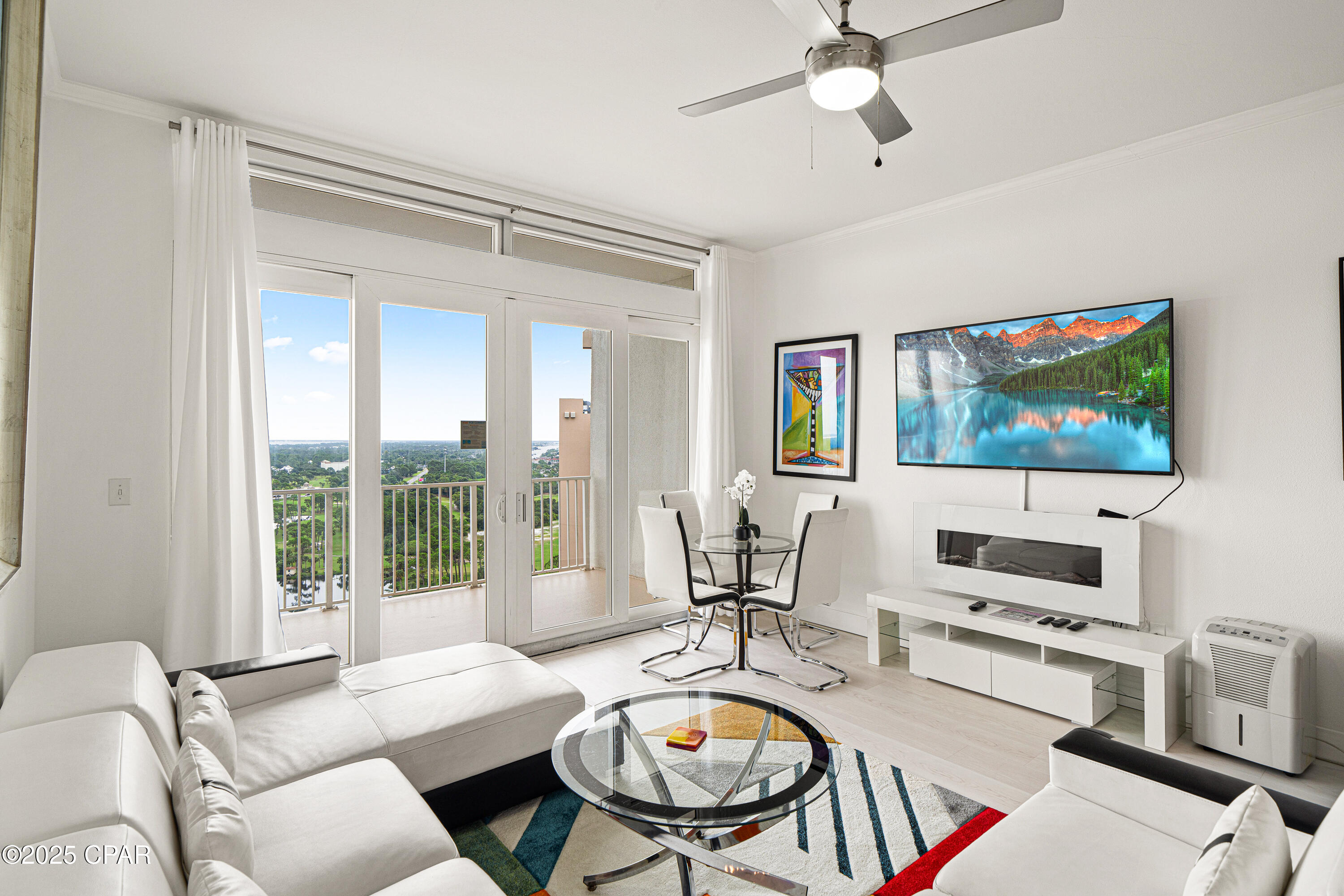 Image 5 For 9902 Thomas Drive 2028