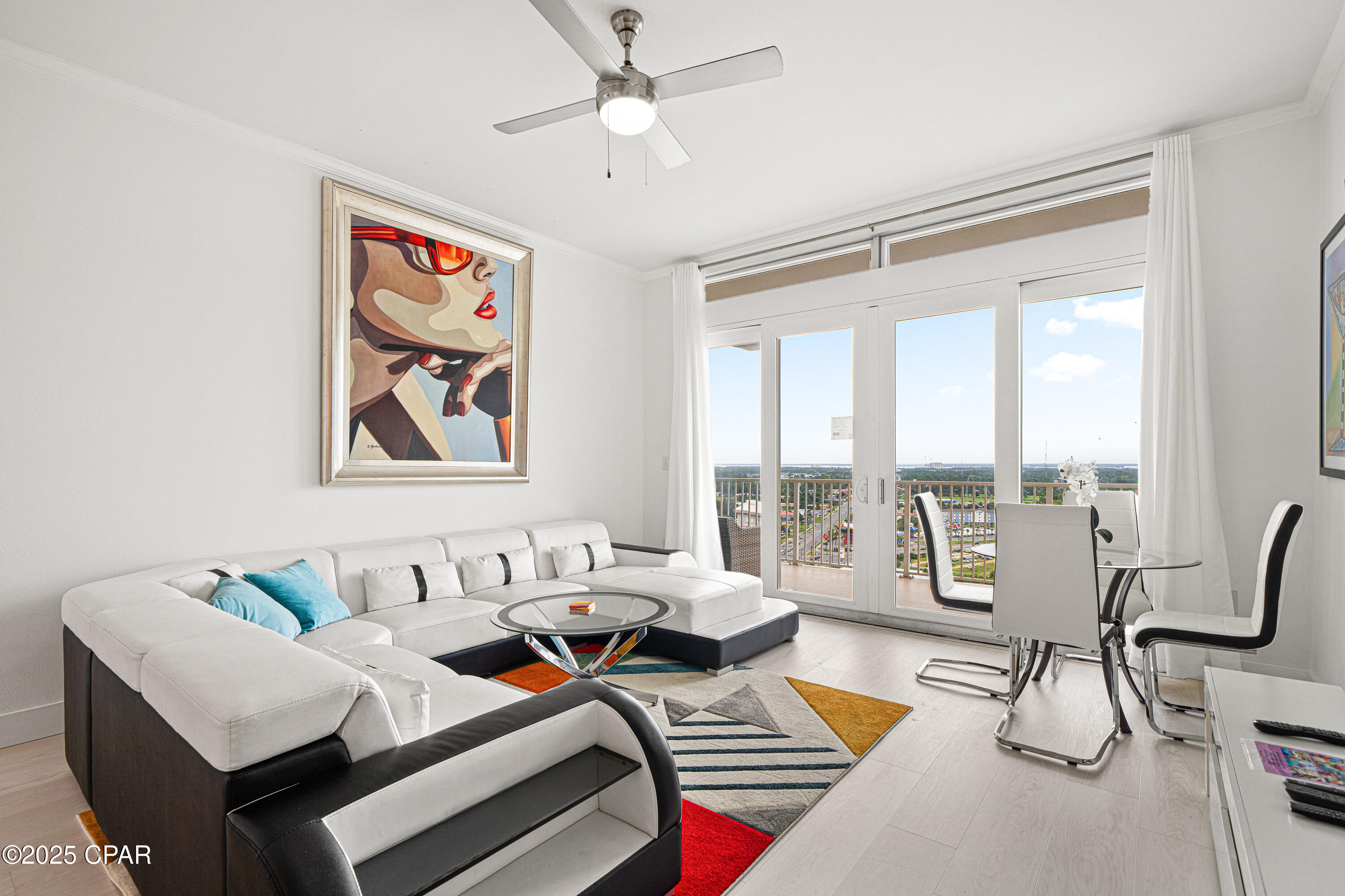 Image 7 For 9902 Thomas Drive 2028