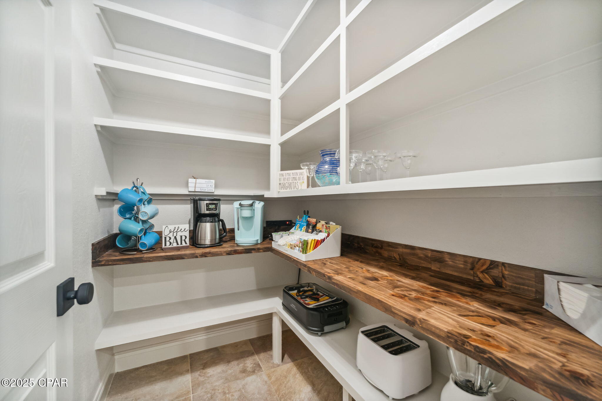 Image 20 For 7011 Sunset Avenue