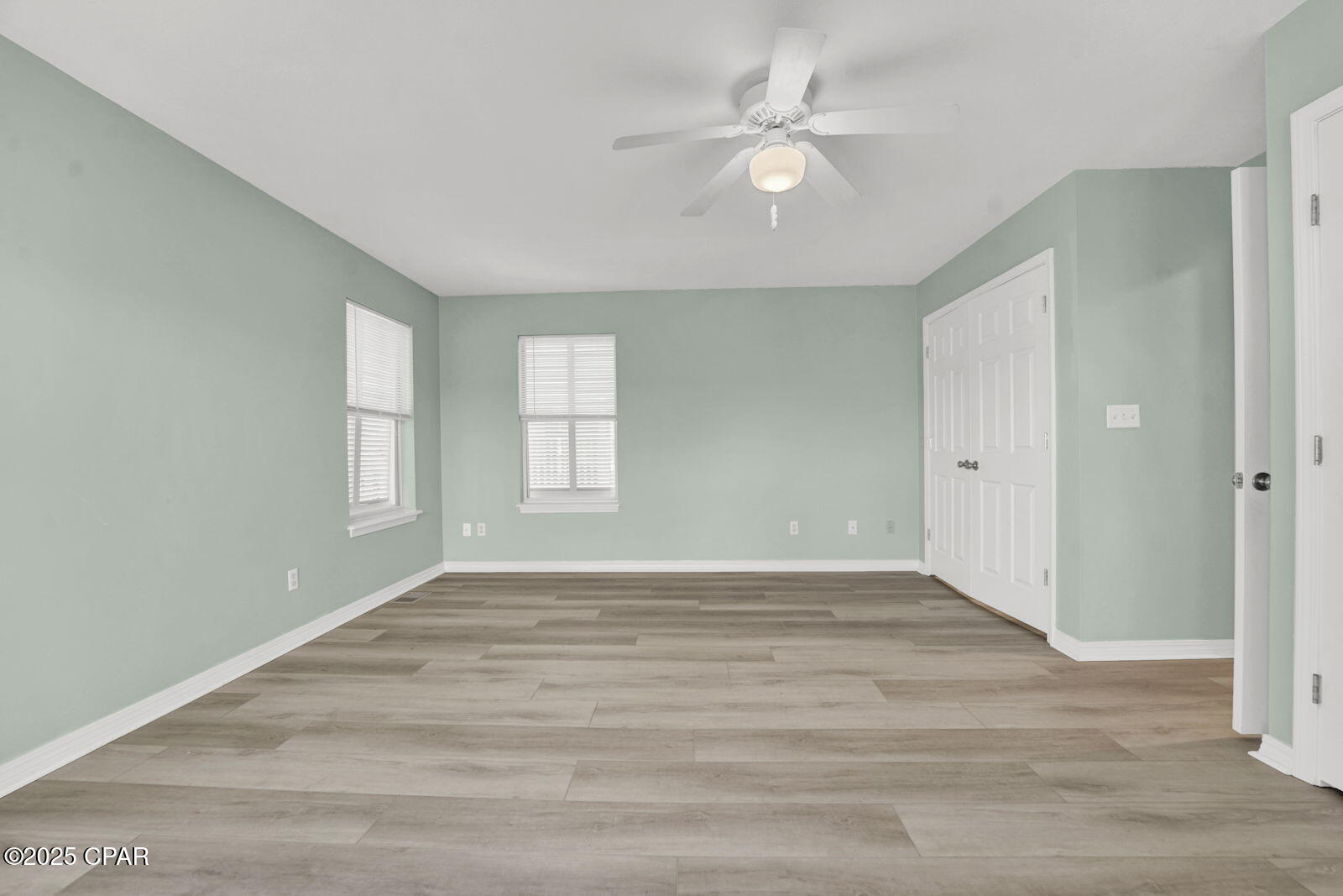 Image 18 For 93 Beachfront Trail