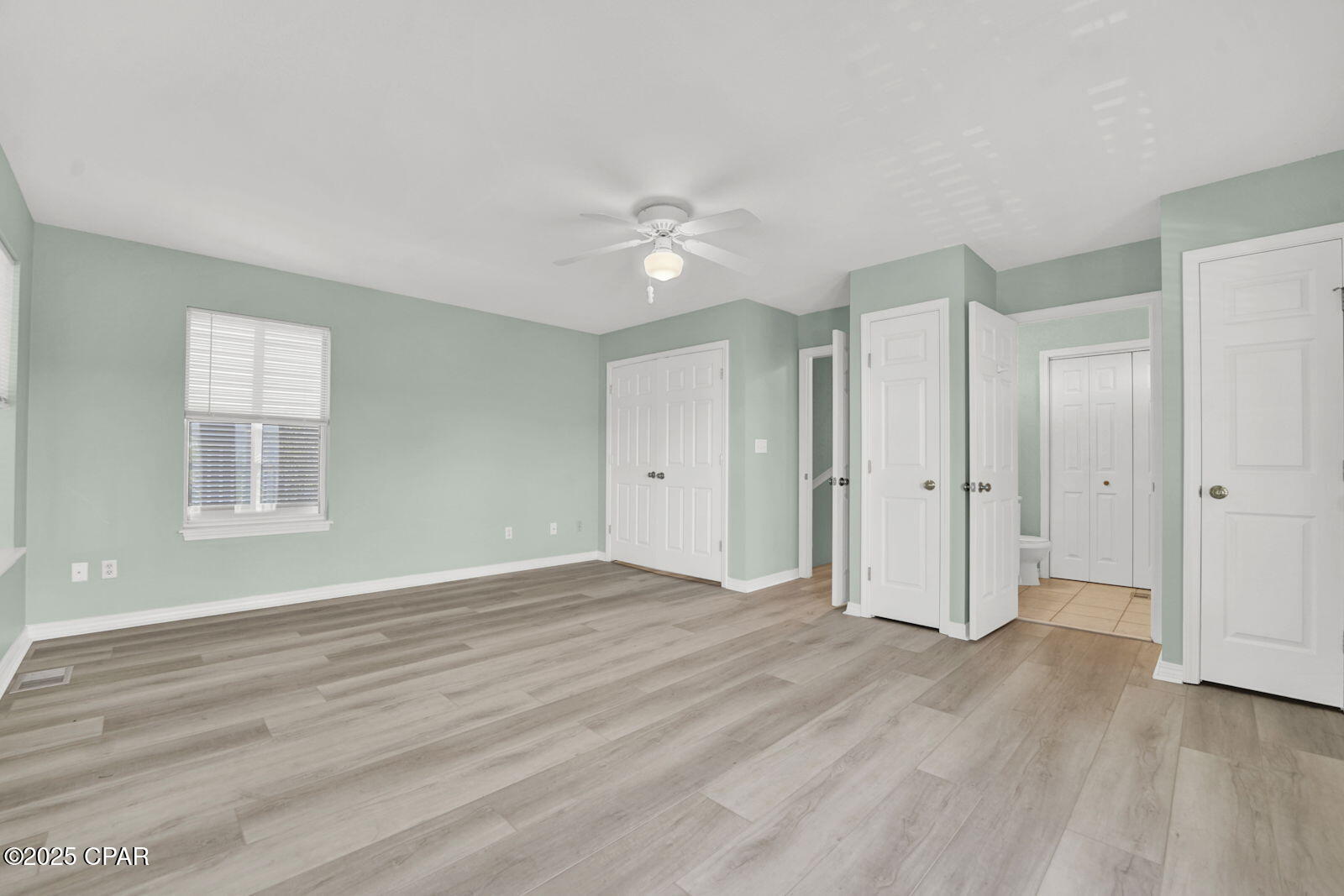 Image 19 For 93 Beachfront Trail