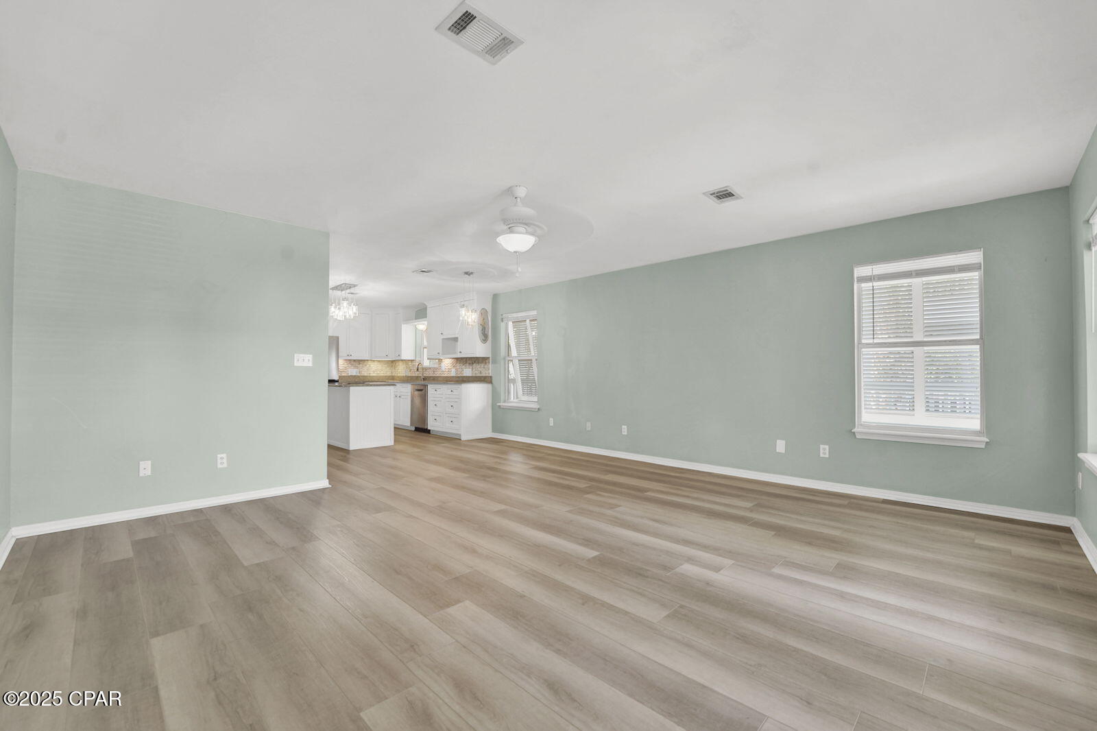 Image 6 For 93 Beachfront Trail