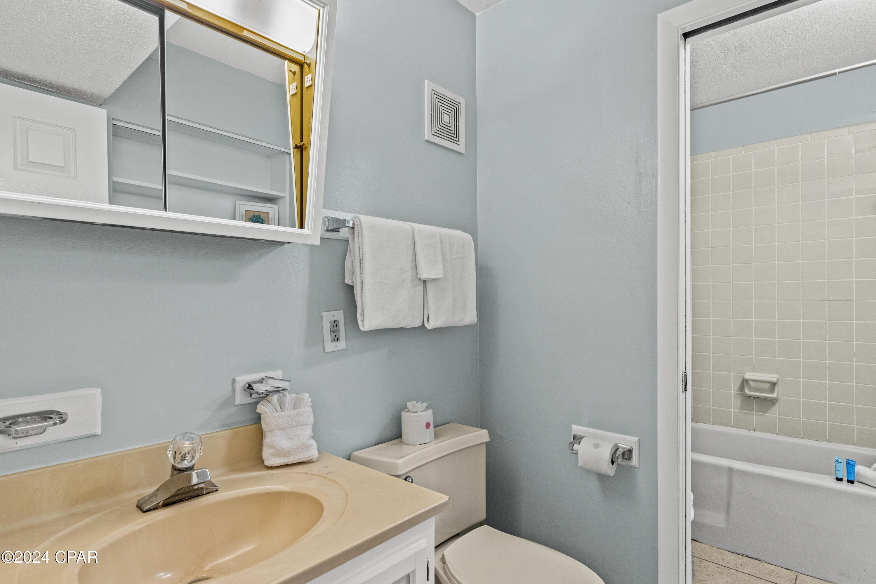 Image 6 For 8743 Thomas 520 Drive 520