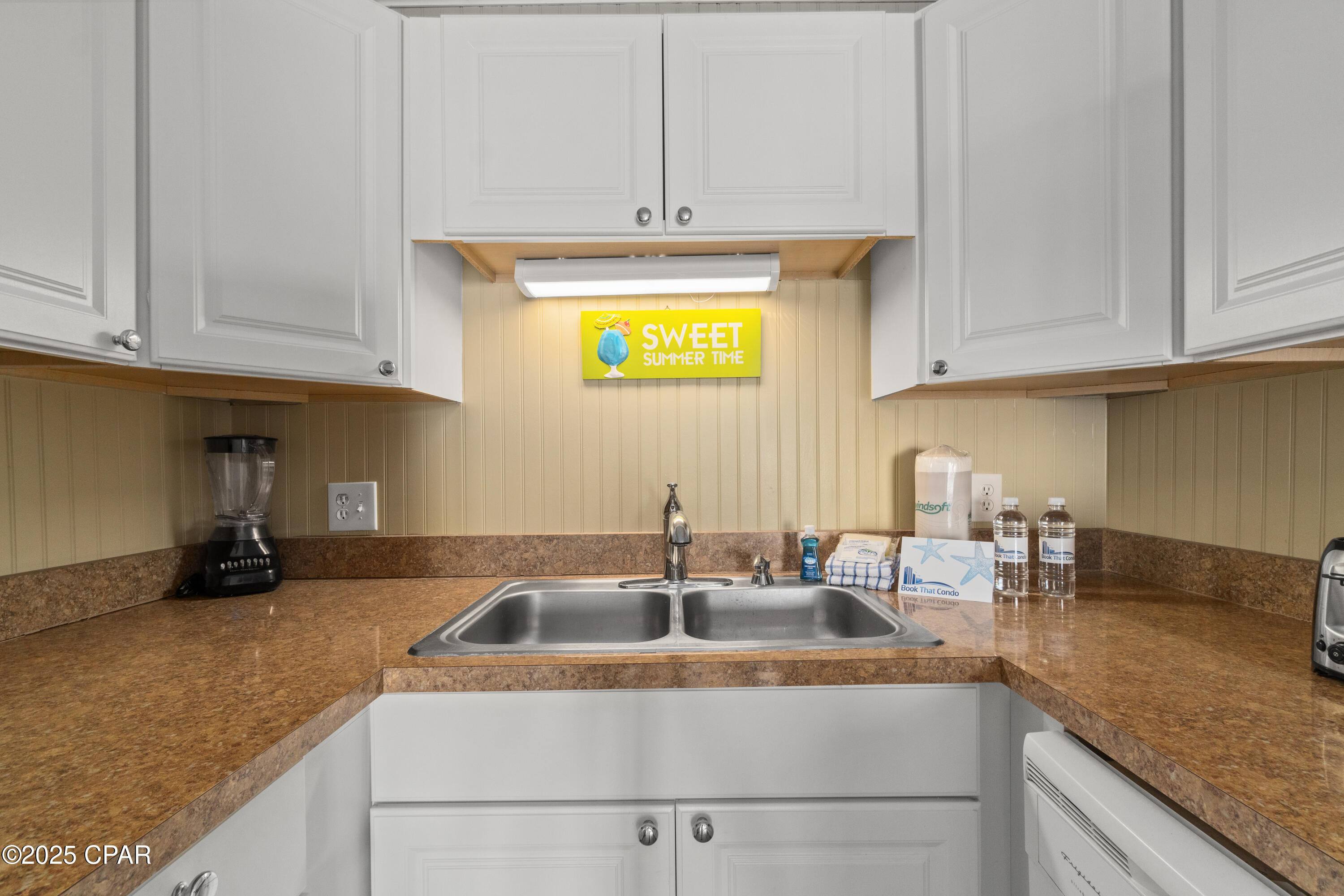 Image 14 For 8743 Thomas Drive 1012