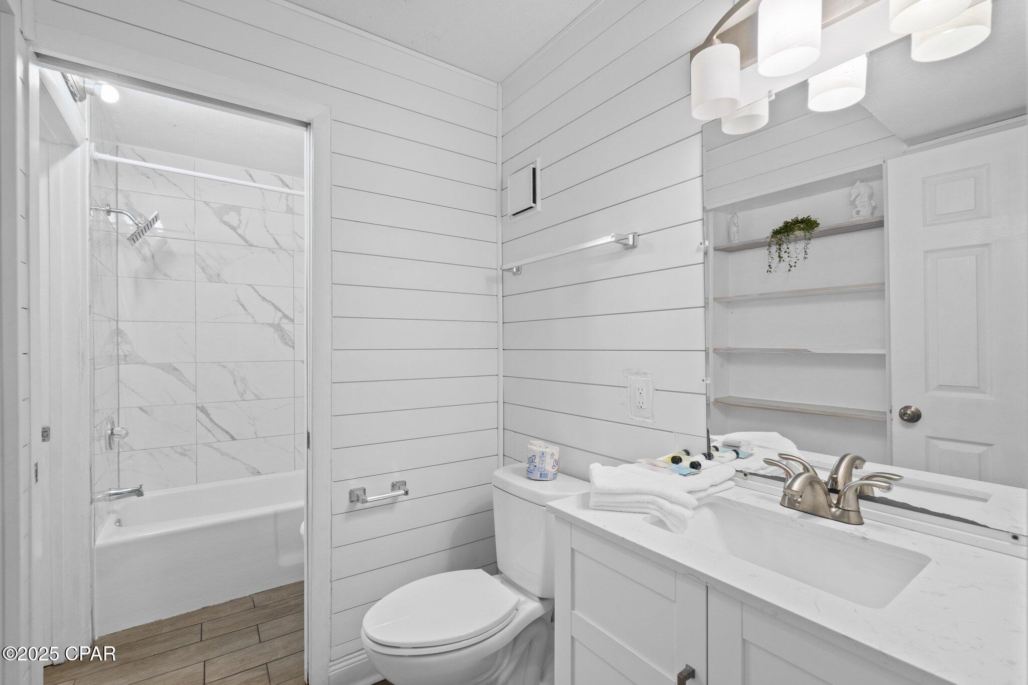 Image 19 For 8743 Thomas Drive 1211