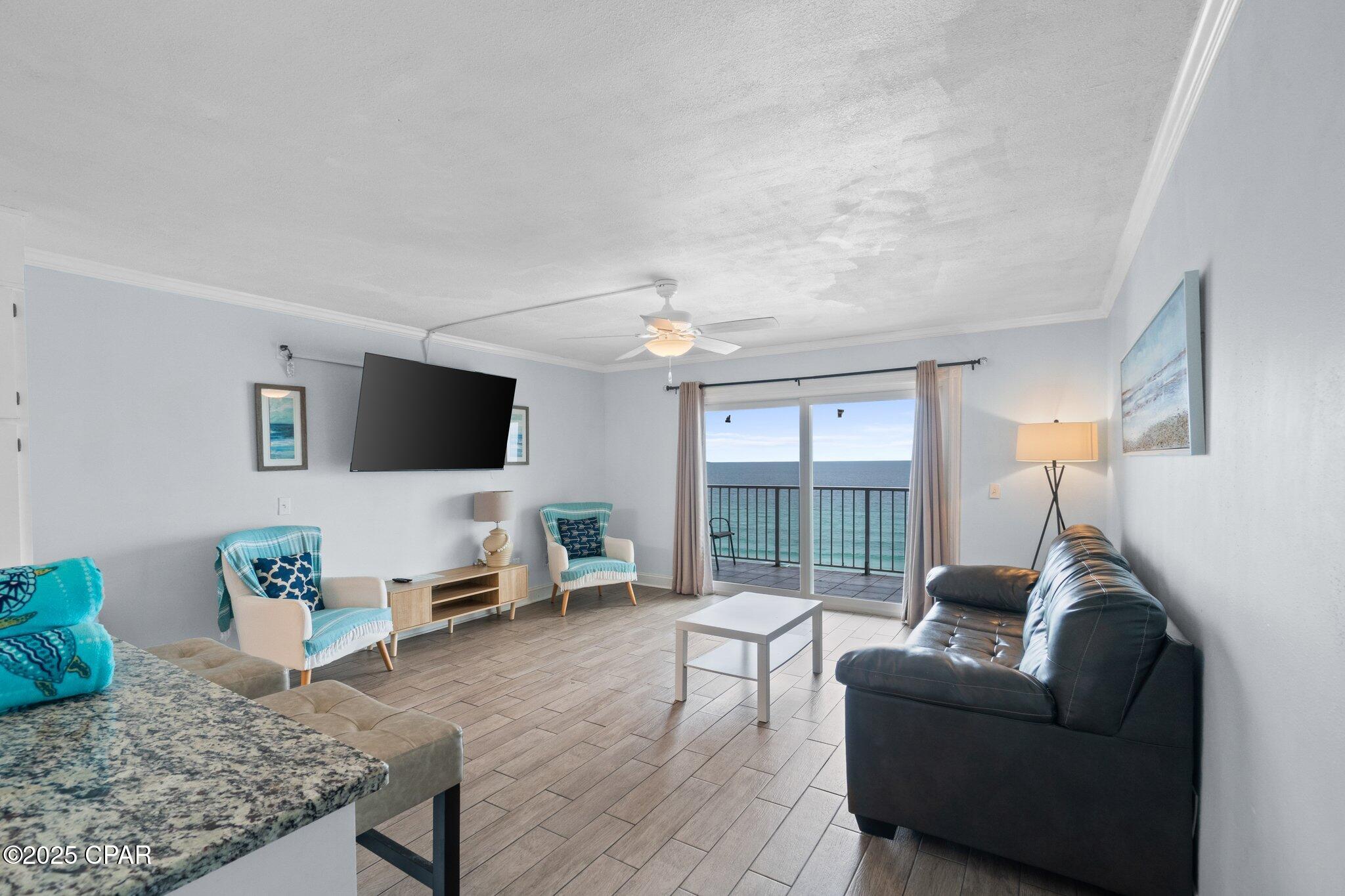 Image 3 For 8743 Thomas Drive 1211