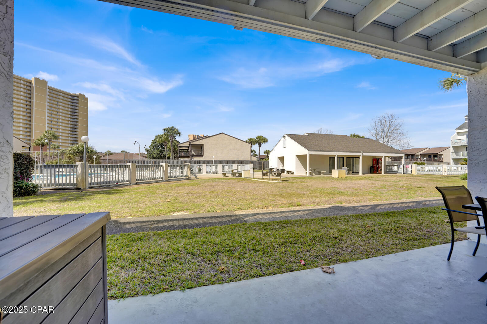 Image 15 For 17614 Front Beach Road 4d